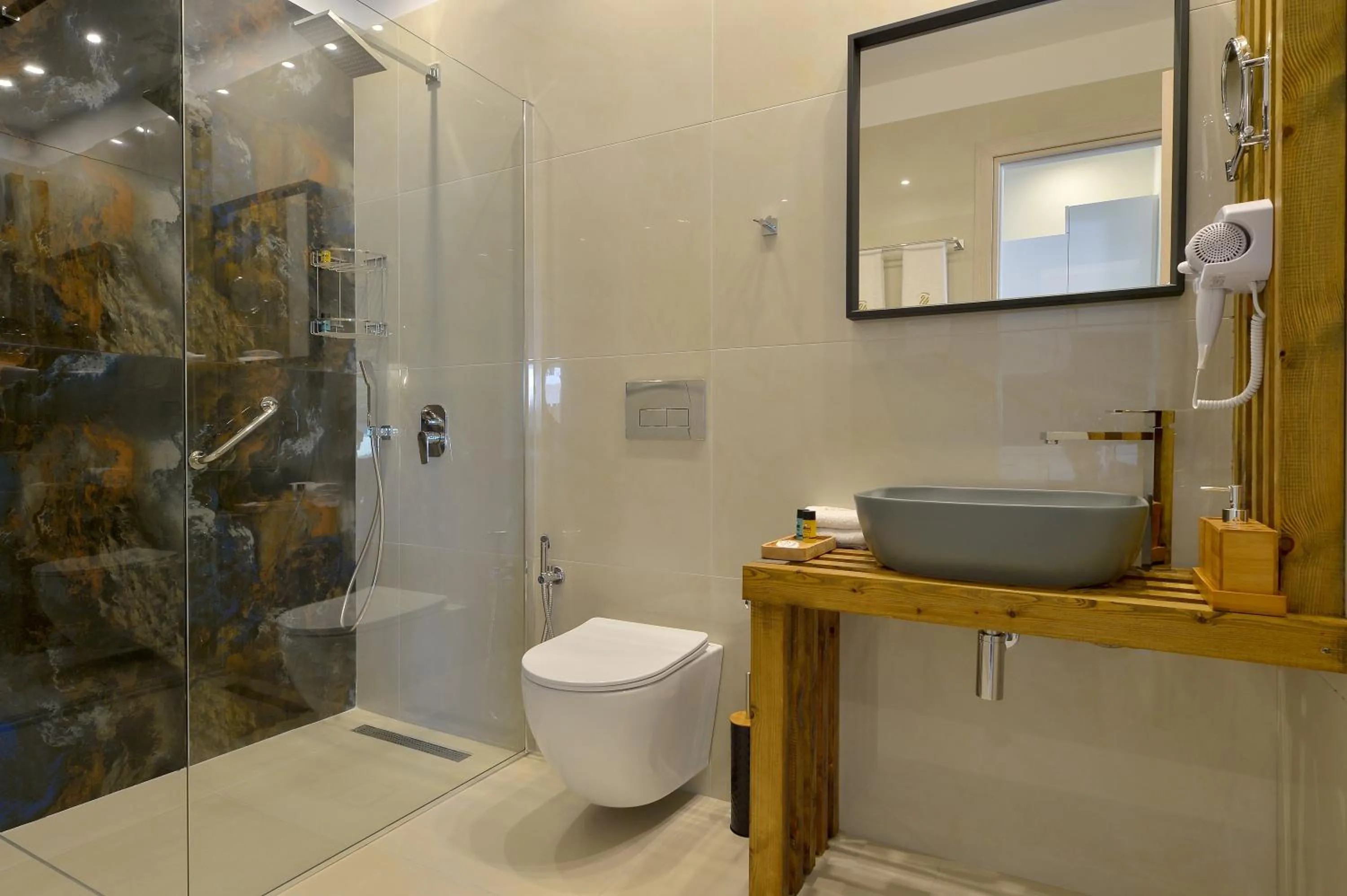 Shower in Swan Paradise Residences