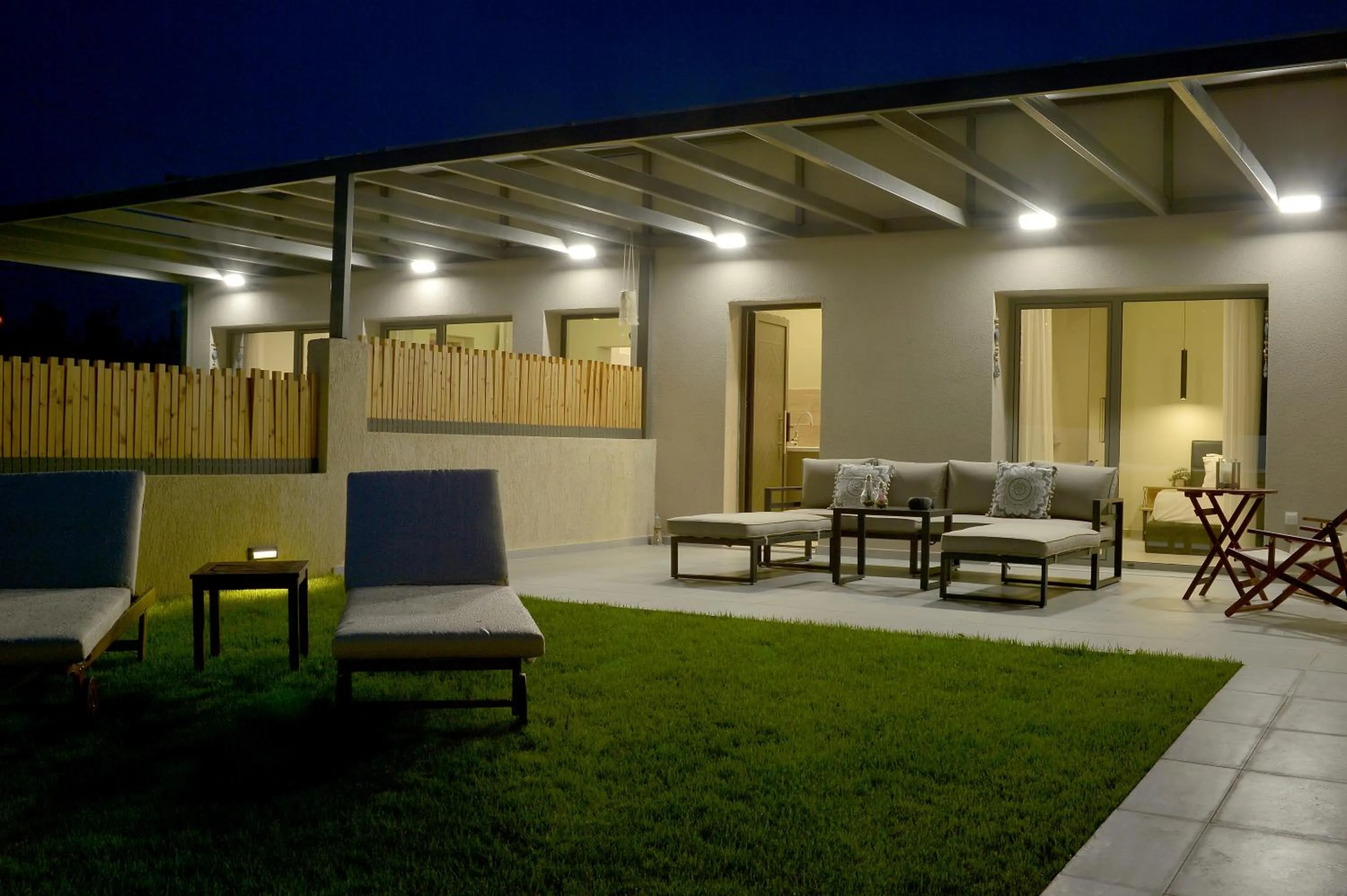 Property building in Swan Paradise Residences