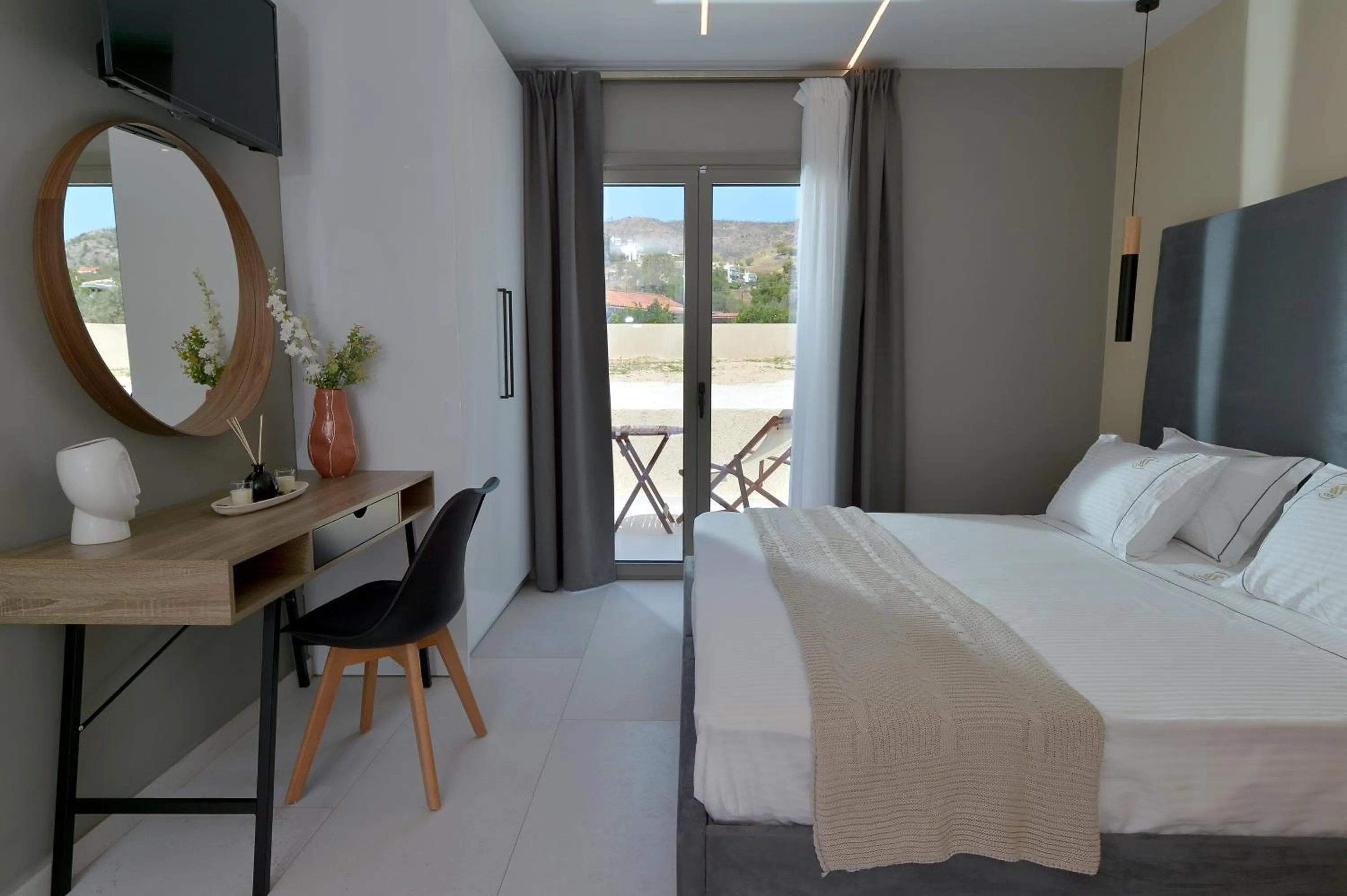 Bedroom, Bed in Swan Paradise Residences