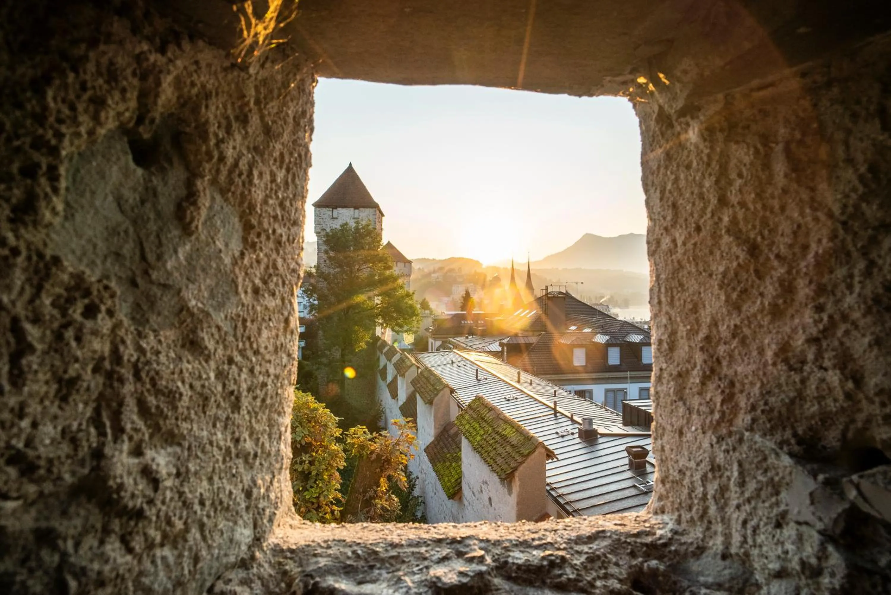 Nearby landmark in GLANDON Rooms Limelight - Self-Check-In