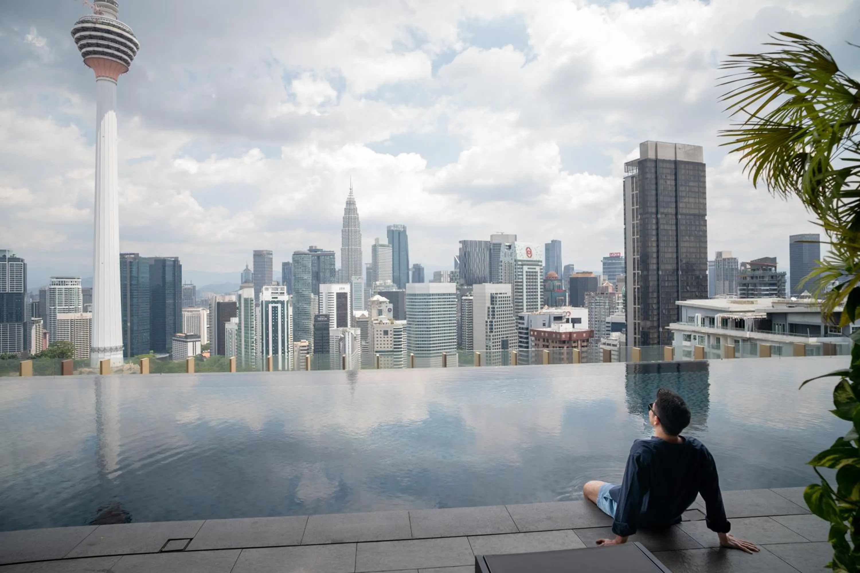 Pool view in Ceylonz Leisure Suites KLCC Bukit Bintang