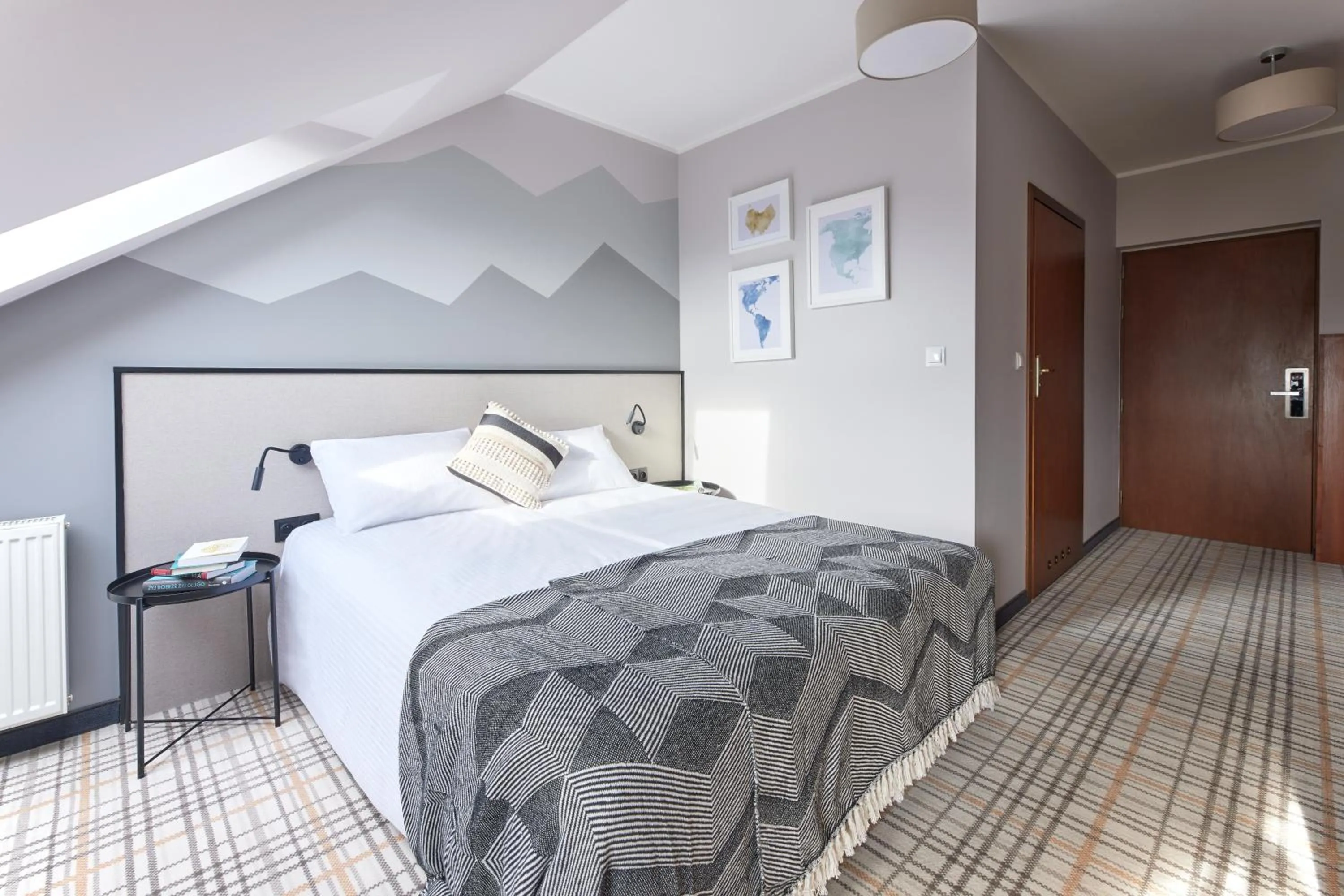 Photo of the whole room in Kyriad Karkonosze