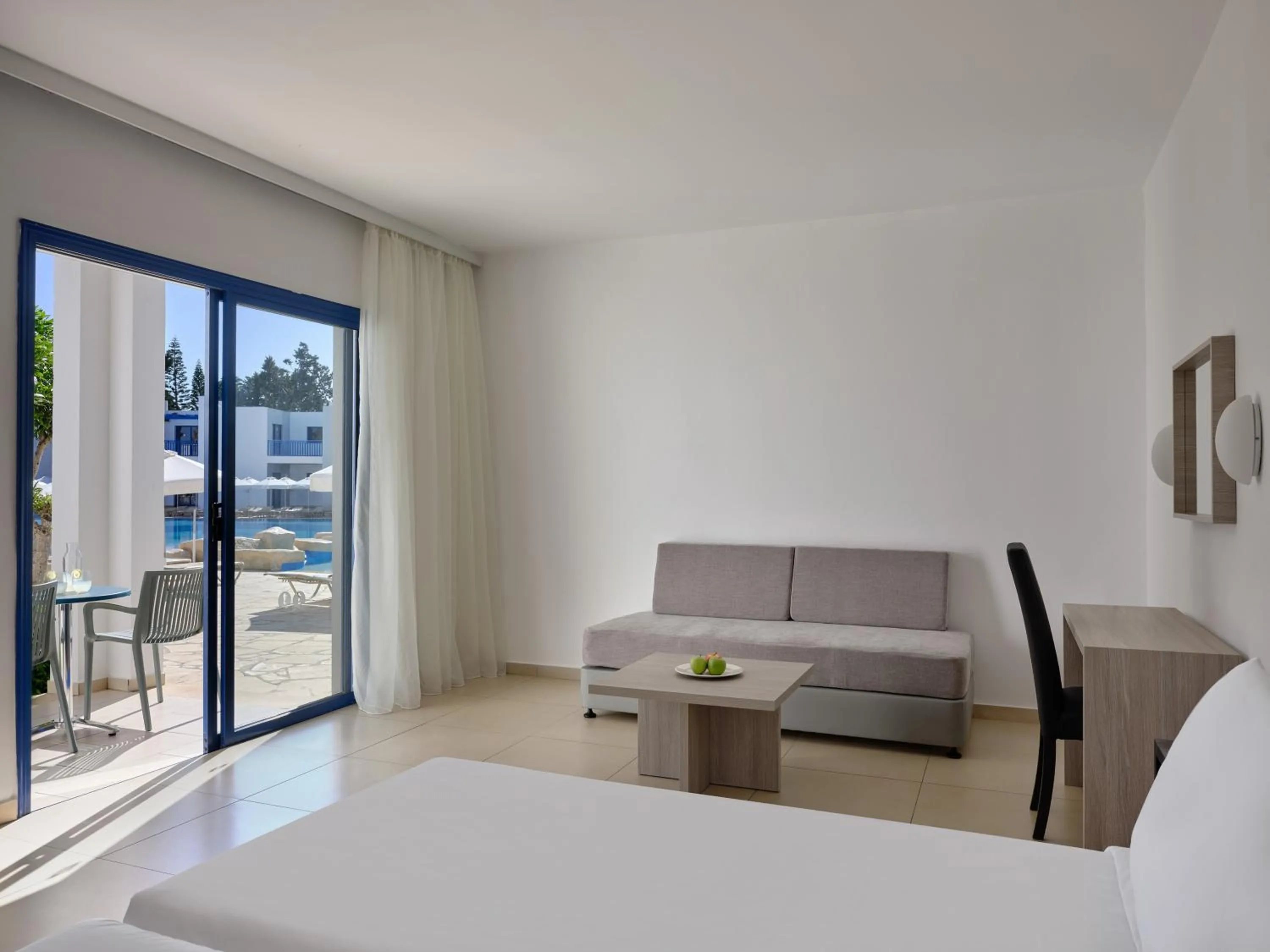 View (from property/room), Bed in Atlantica Callisto