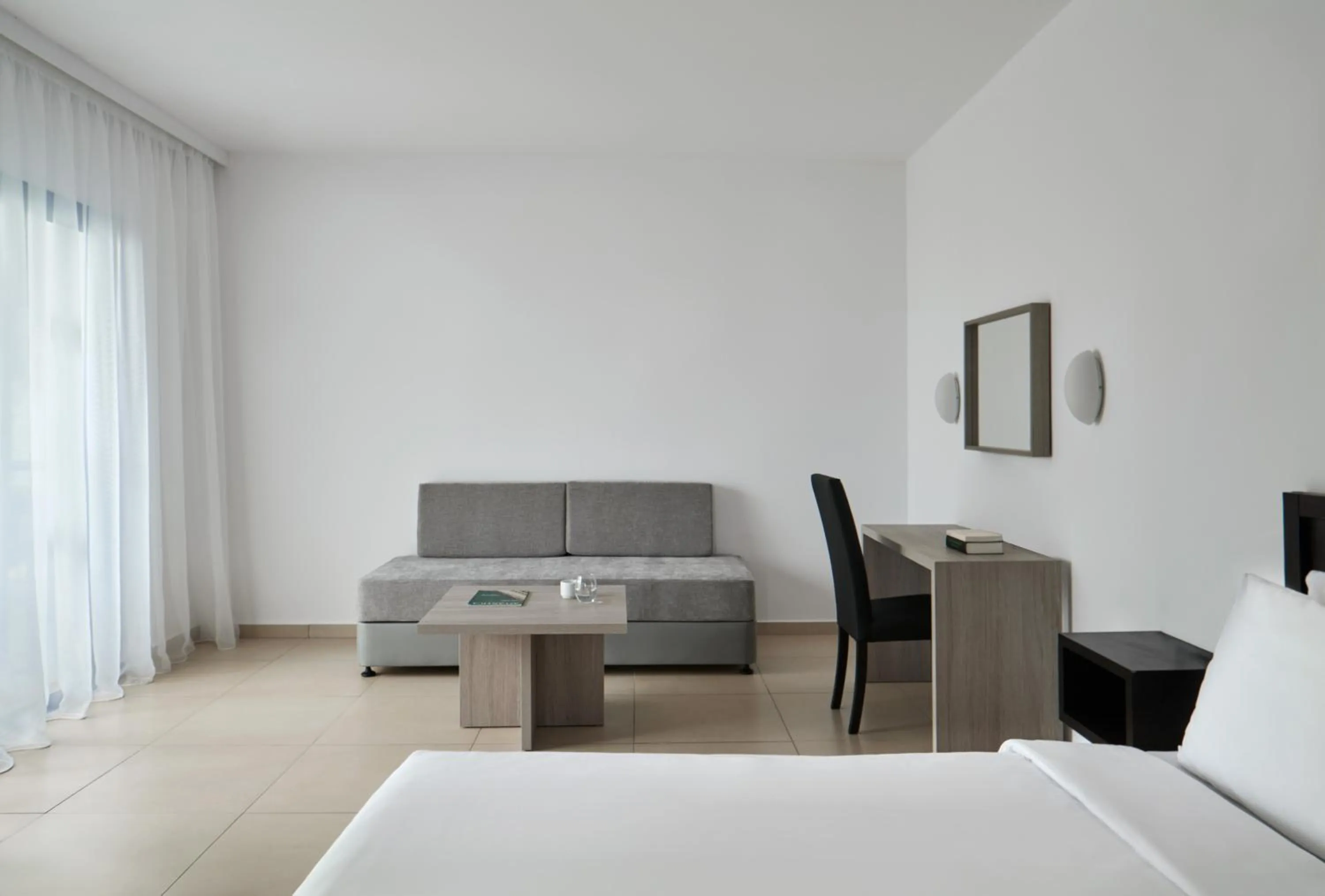 Bedroom, Bed in Atlantica Callisto