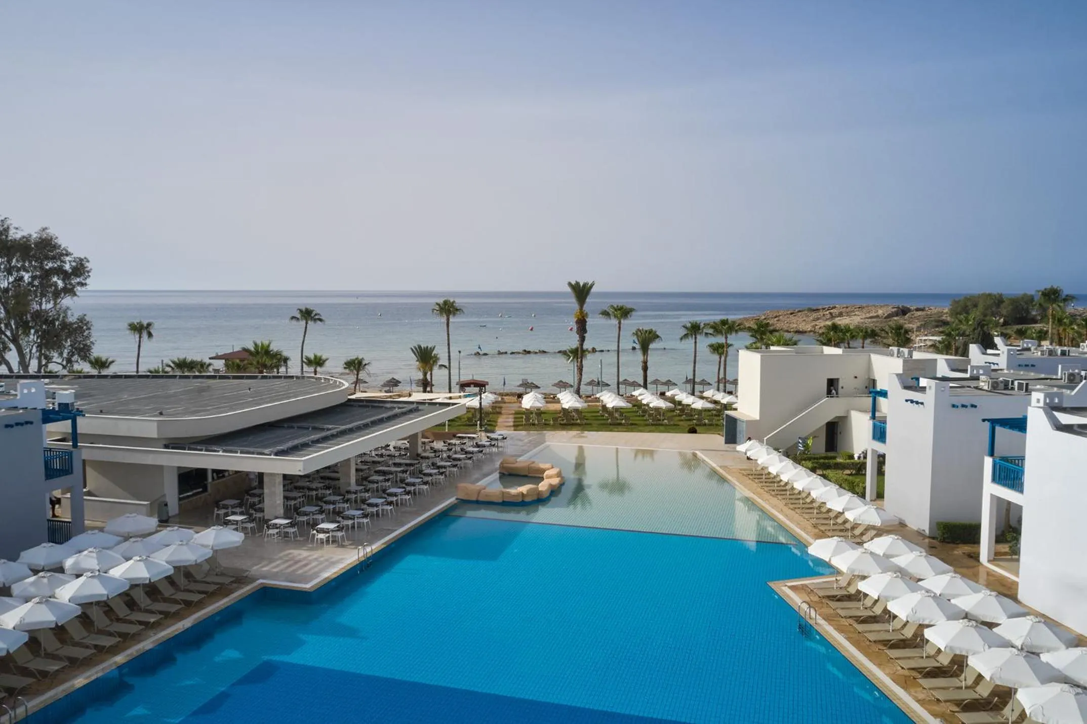 Swimming pool in Atlantica Callisto