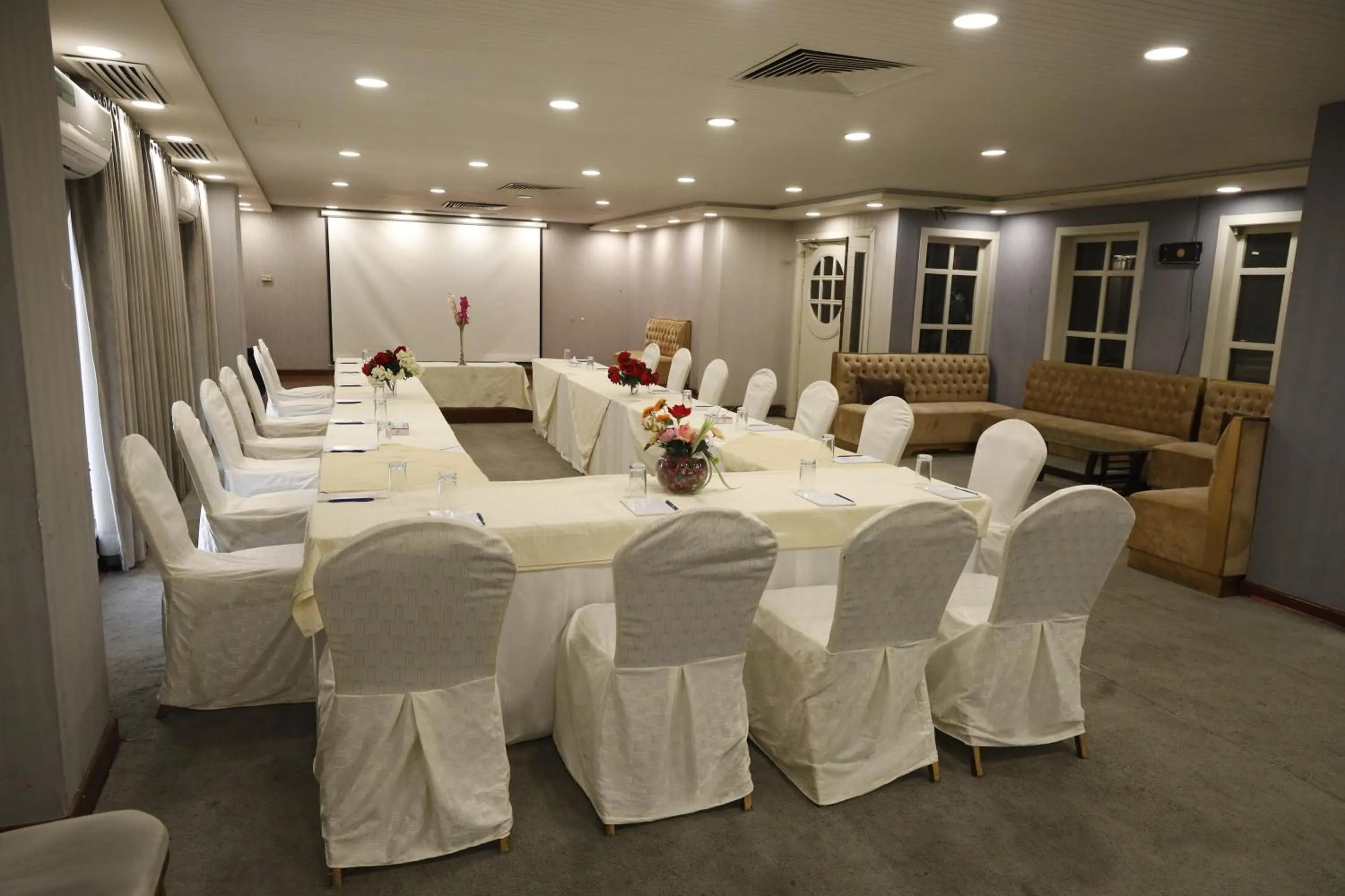 Banquet/Function facilities in Magnum Inn