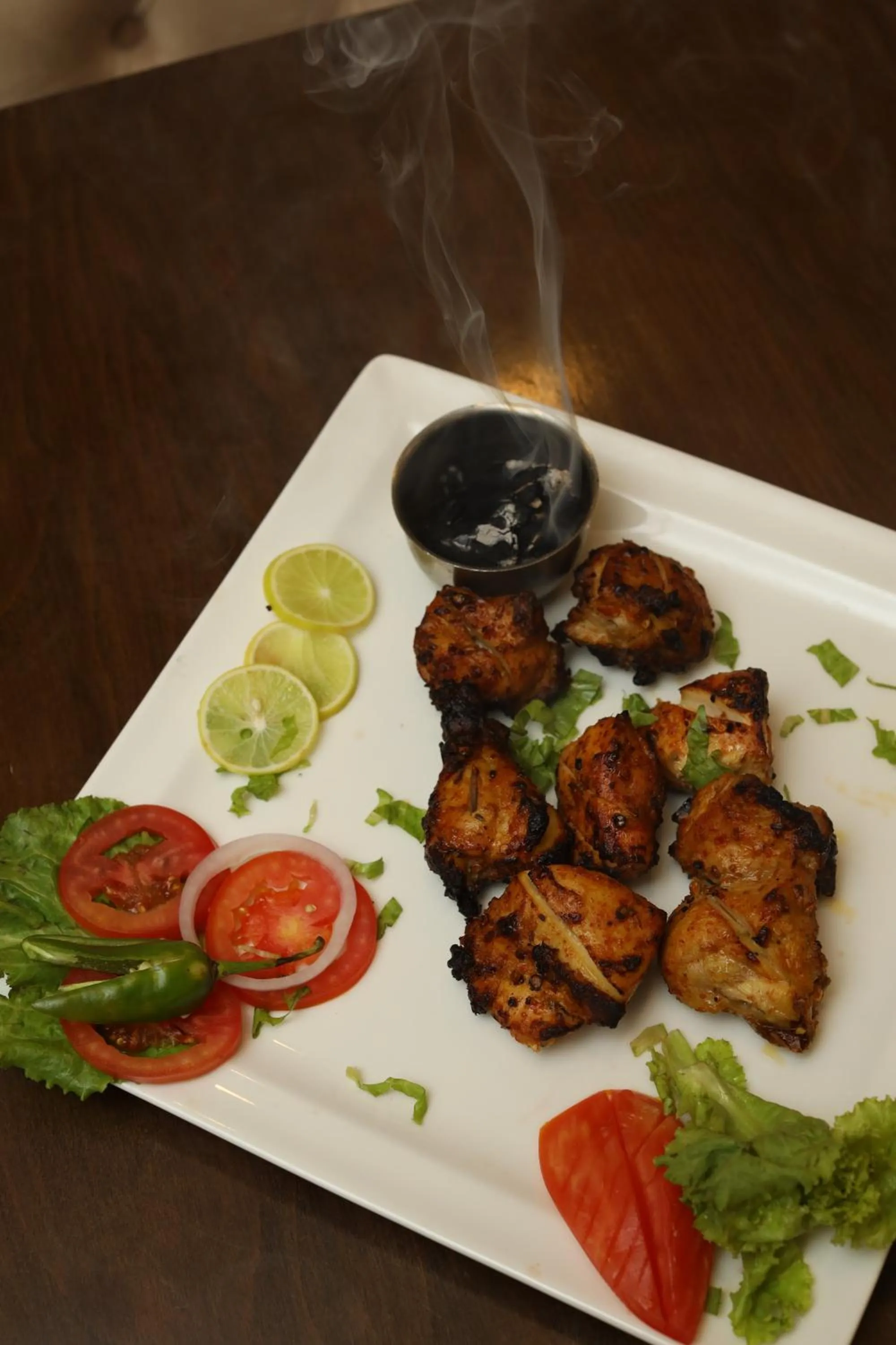 Restaurant/places to eat in Magnum Inn