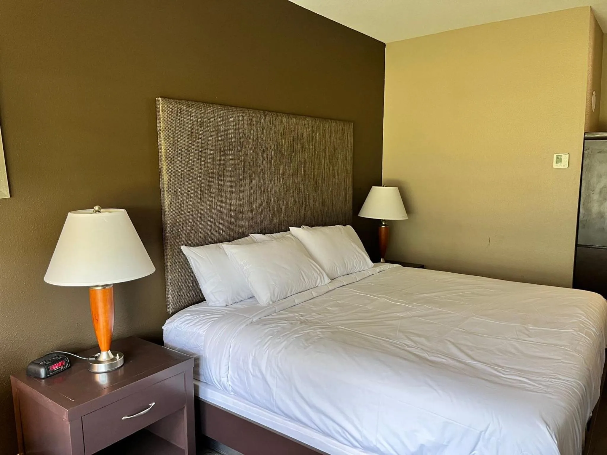 Bedroom, Bed in Grandstay Hotel & Suites