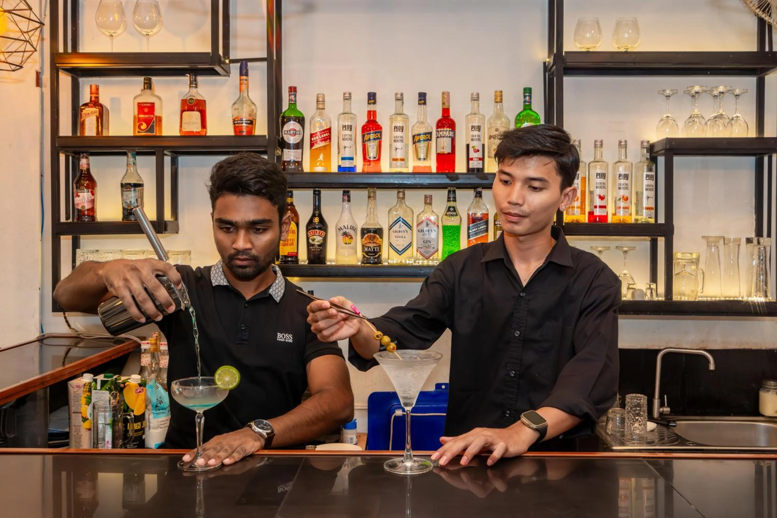 Lounge or bar in Patong Social Hotel & Restaurant