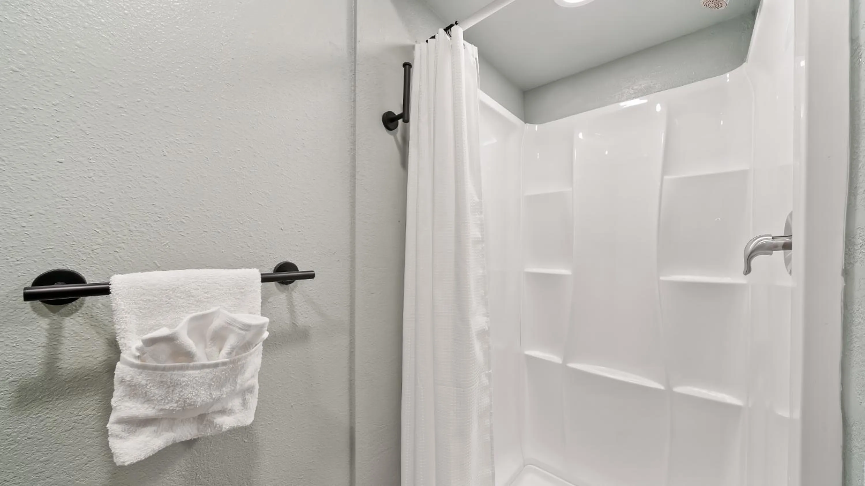 Shower in Blue Jay Lodge