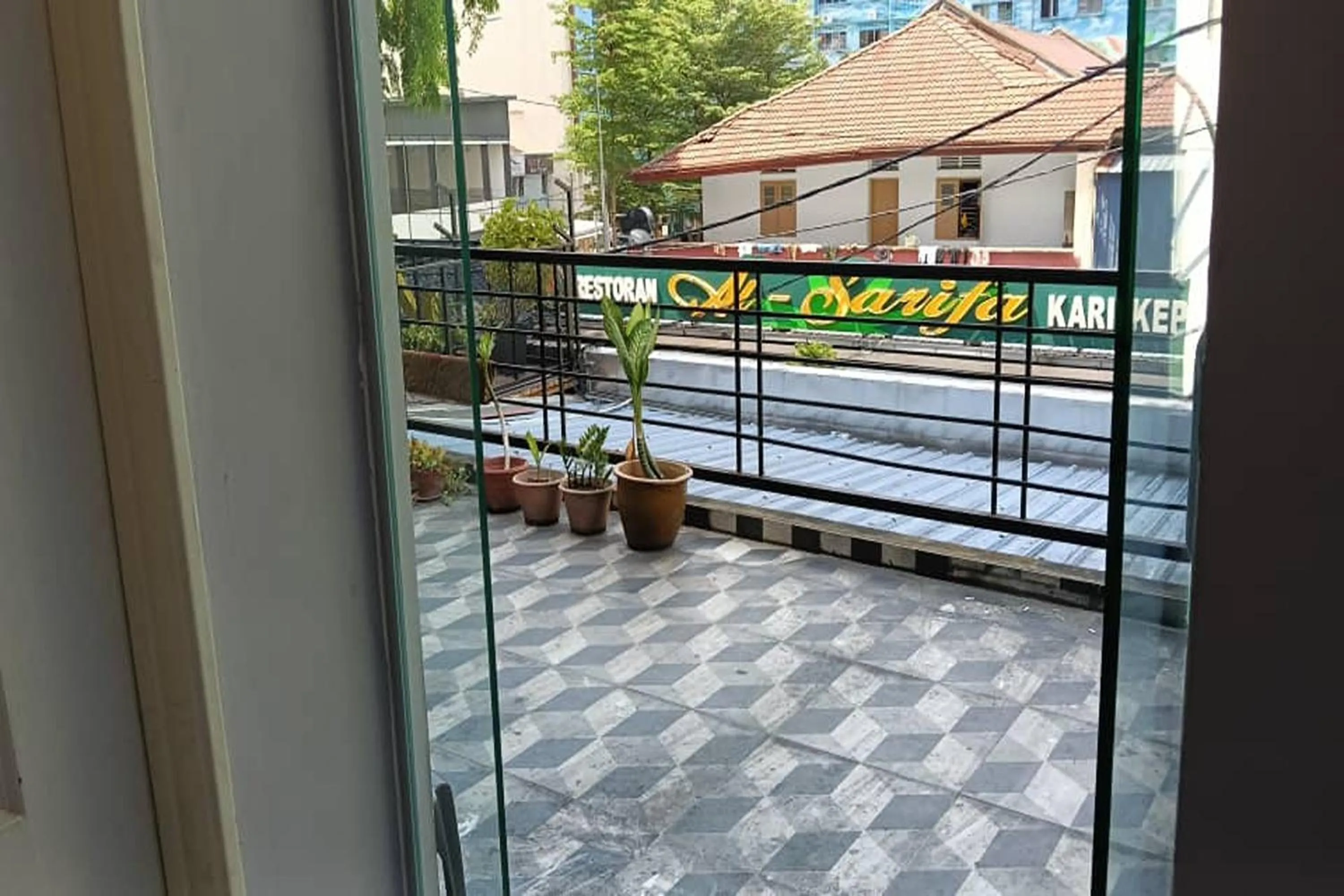 Balcony/Terrace in Hotel Dlima Inn Bukit Bintang