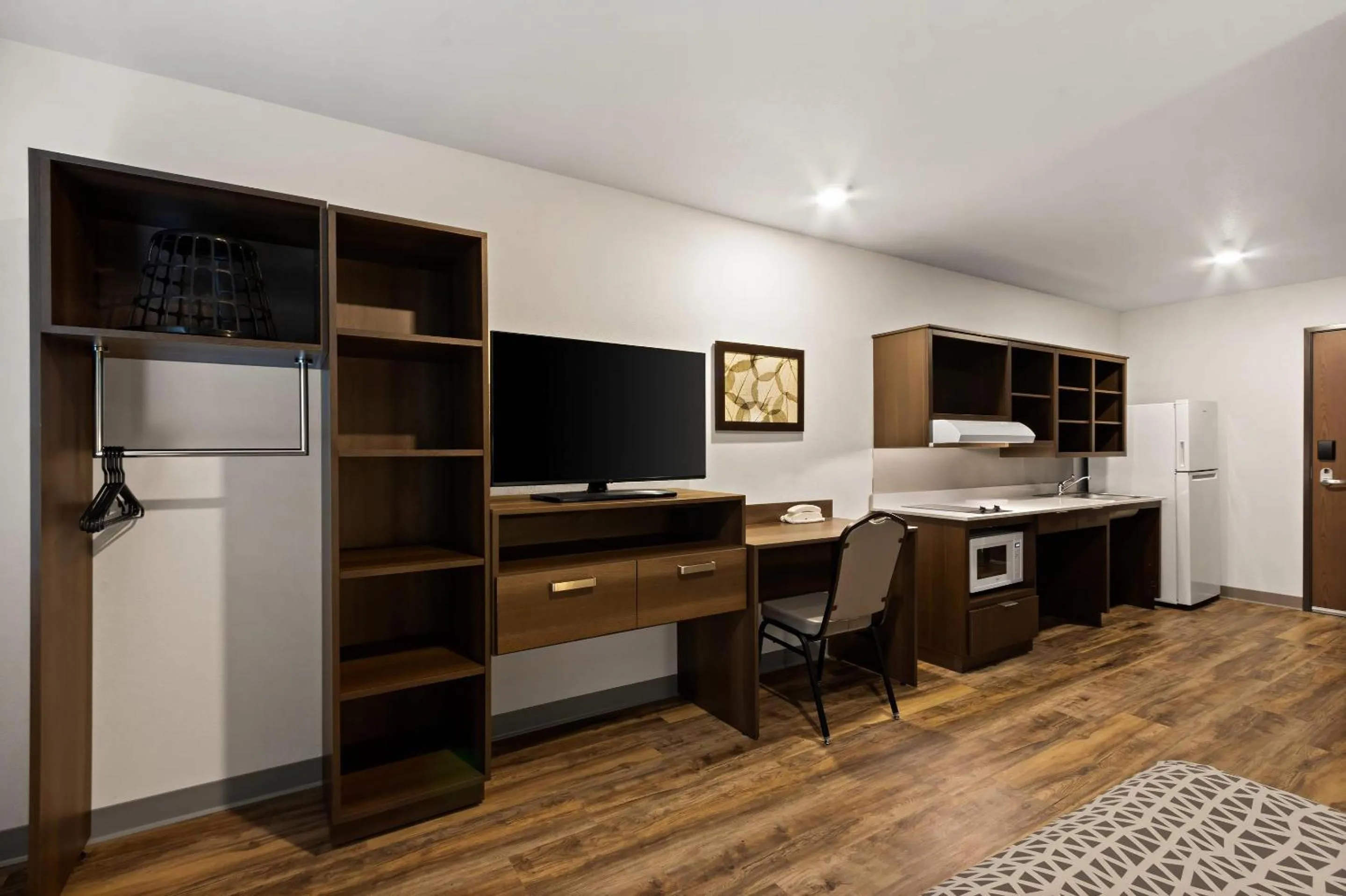 Bedroom in WoodSpring Suites Tolleson - Phoenix West