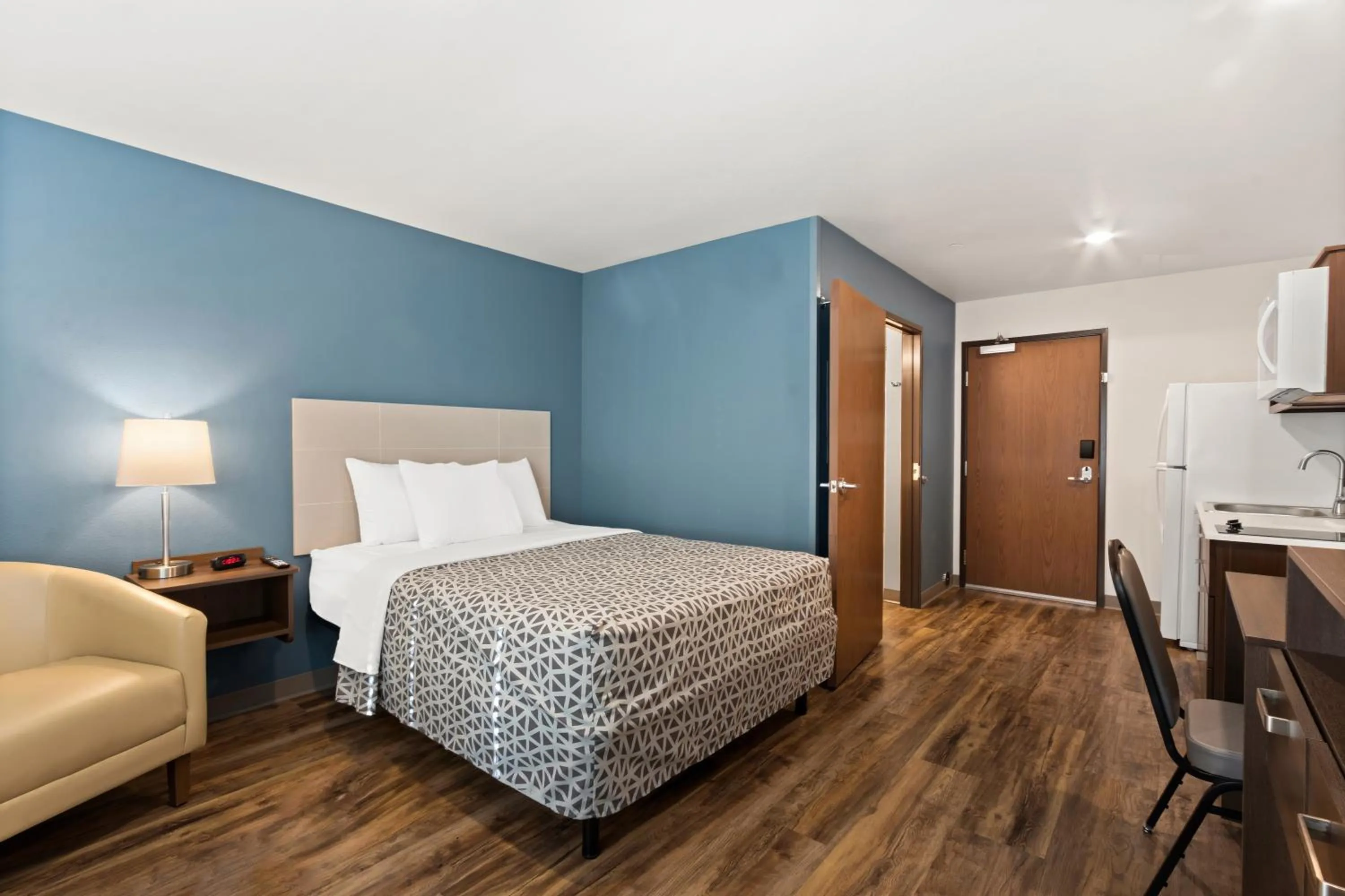 Bedroom, Bed in WoodSpring Suites Tolleson - Phoenix West