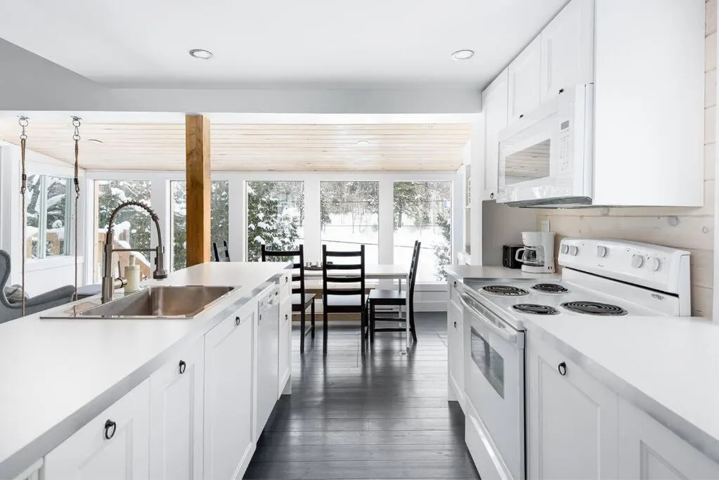 Nature et tranquilité à une heure de Montréal, vue sur le lac