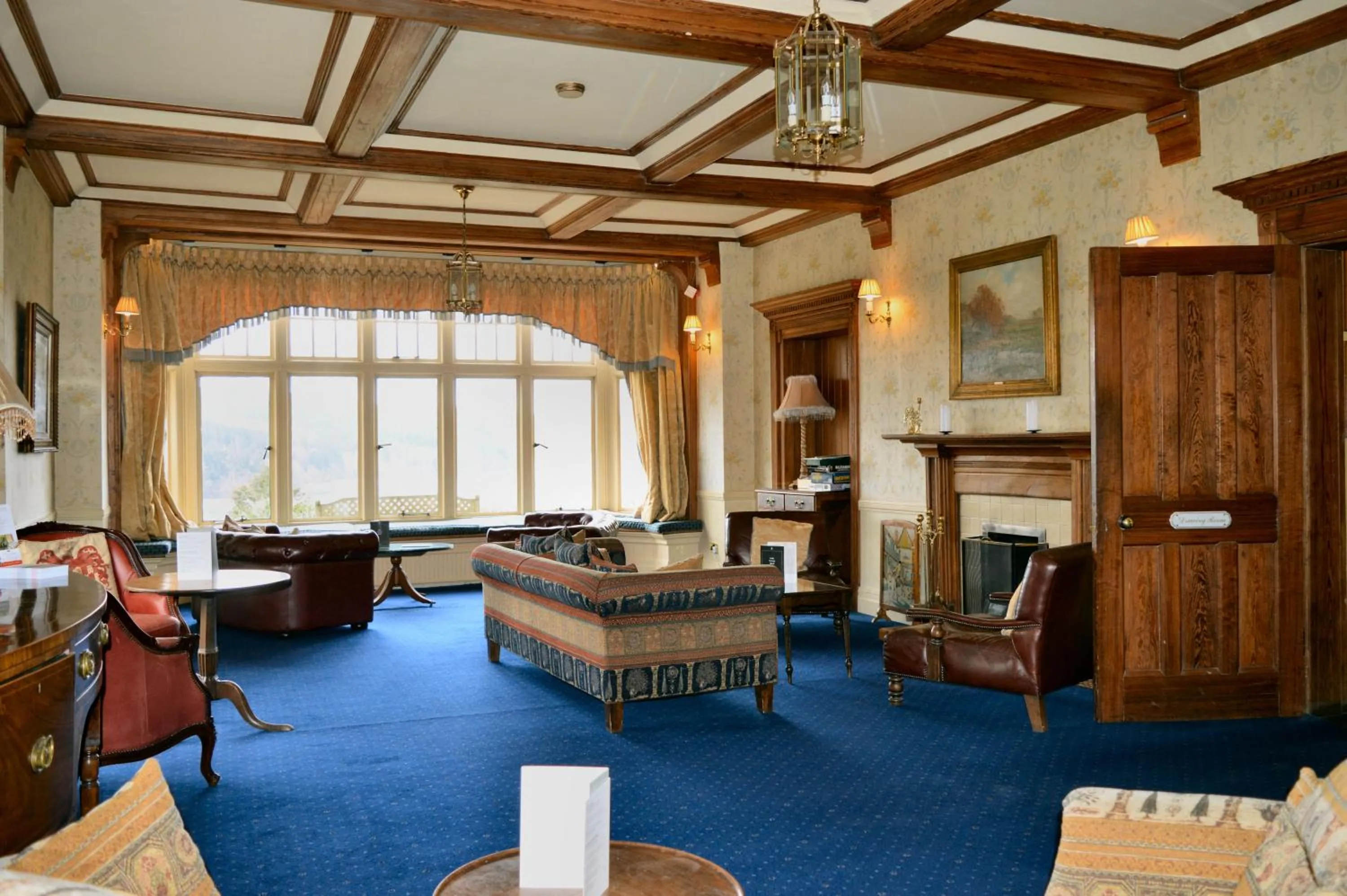 Lounge or bar in Lake Vyrnwy Hotel & Spa
