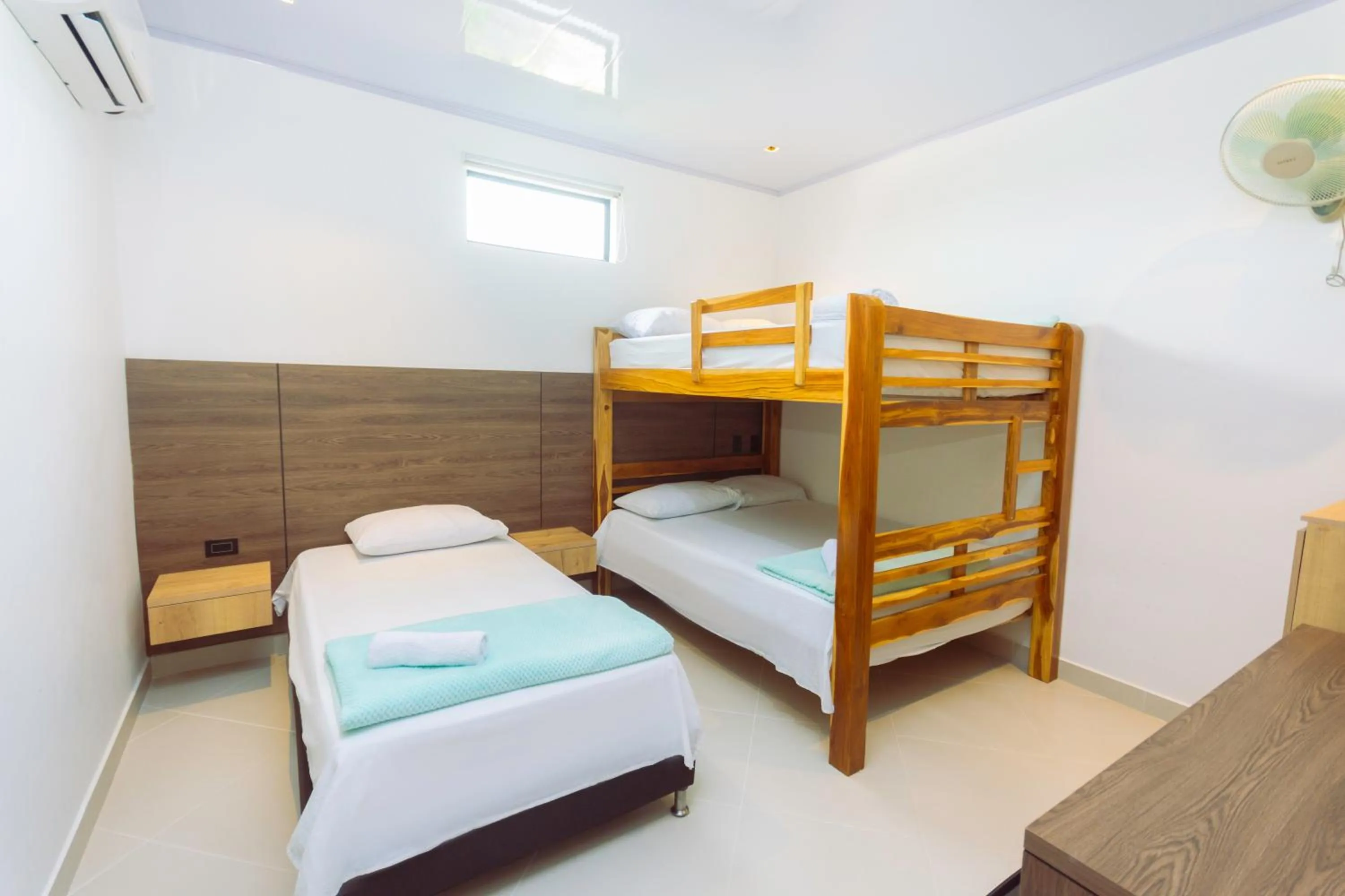 Photo of the whole room in Hotel Luna Verde By Del Toro