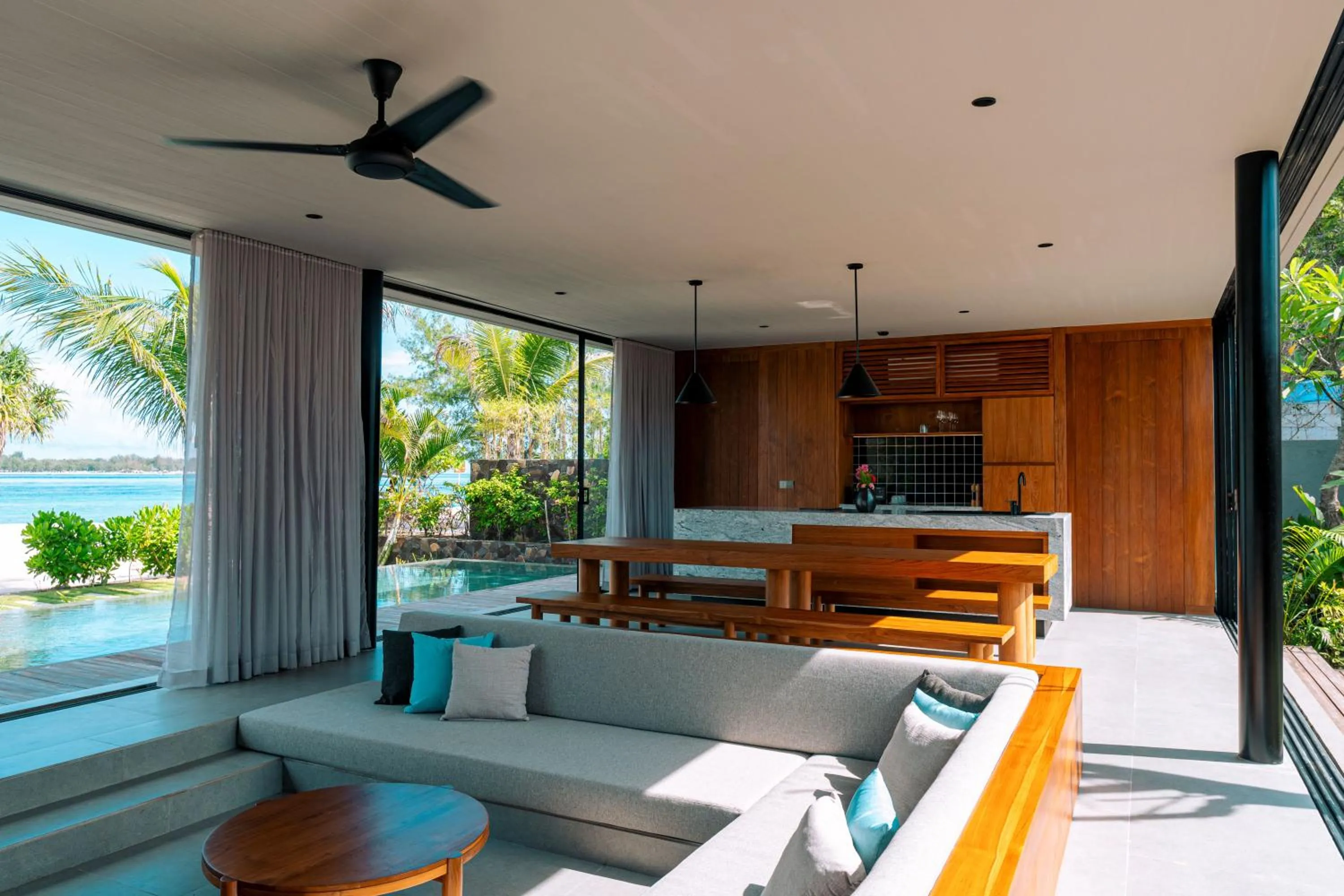 Communal lounge/ TV room in BASK Gili Meno