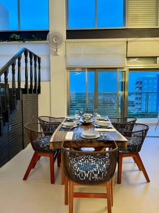 Dining area in Hermoso Penthouse Rooftop con alberca