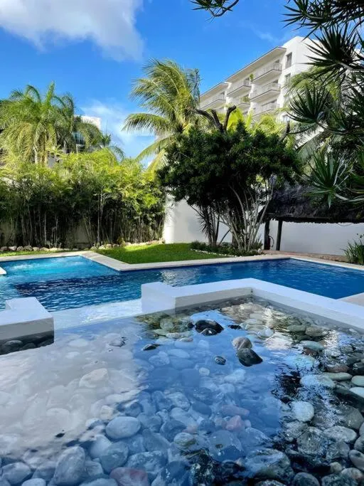 Swimming pool in Hermoso Penthouse Rooftop con alberca