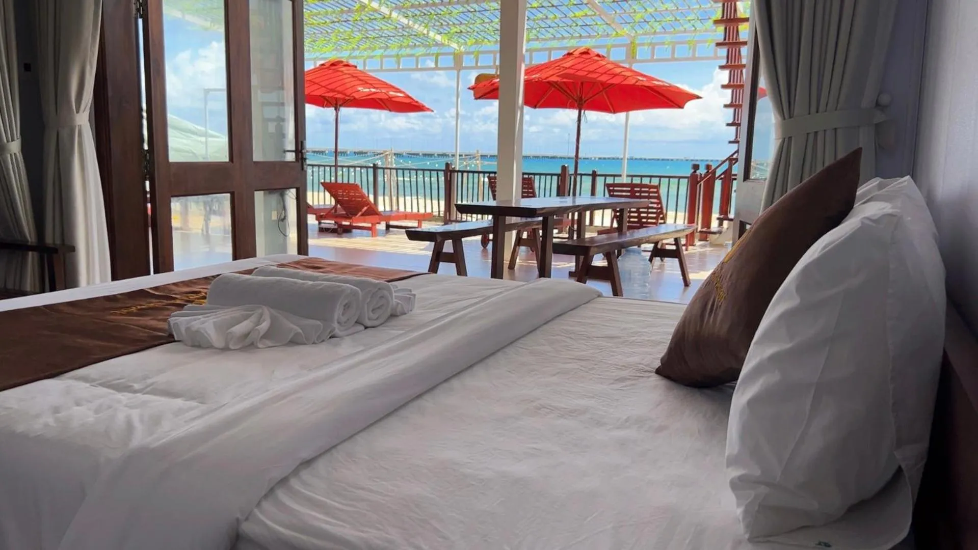 Bed in The Poplar Resort Phú Quốc