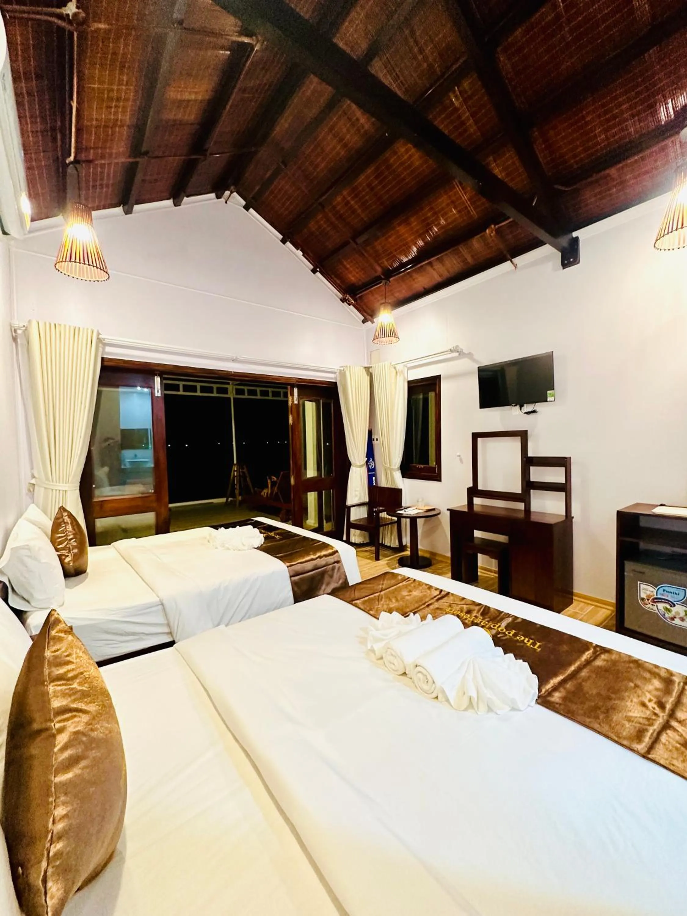 Bed in The Poplar Resort Phú Quốc