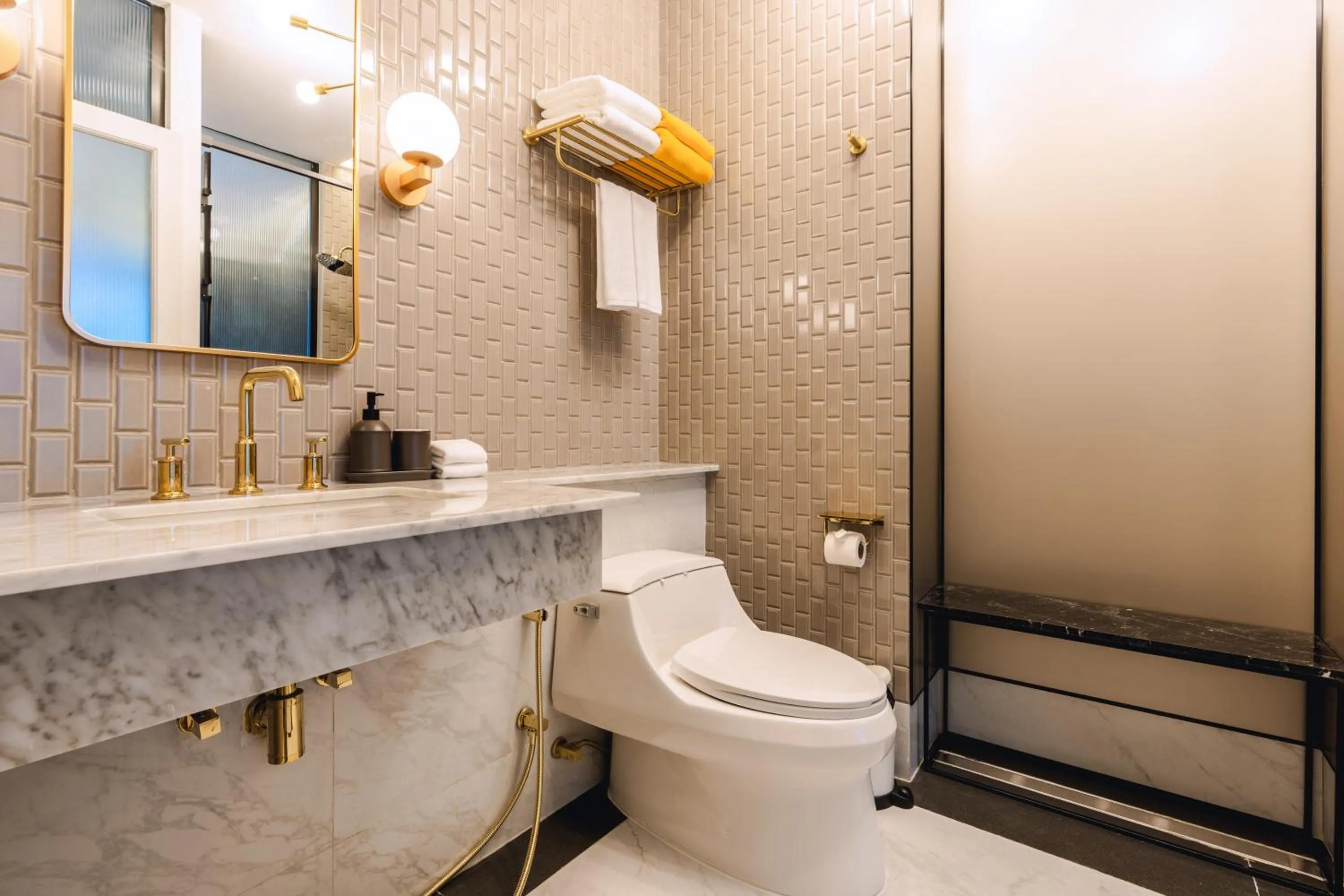 Bathroom in Bandalo Boutique Hotel - Patong Beach Road