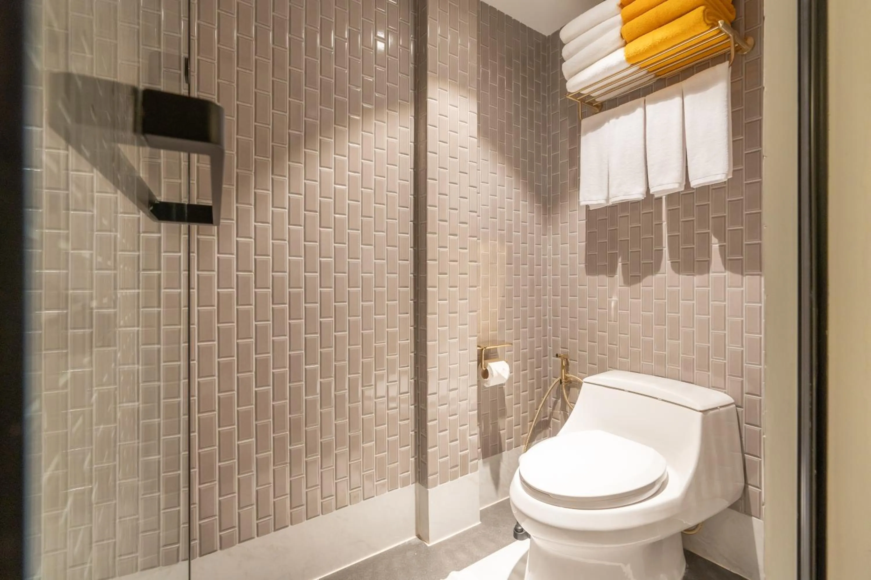 Bathroom in Bandalo Boutique Hotel - Patong Beach Road