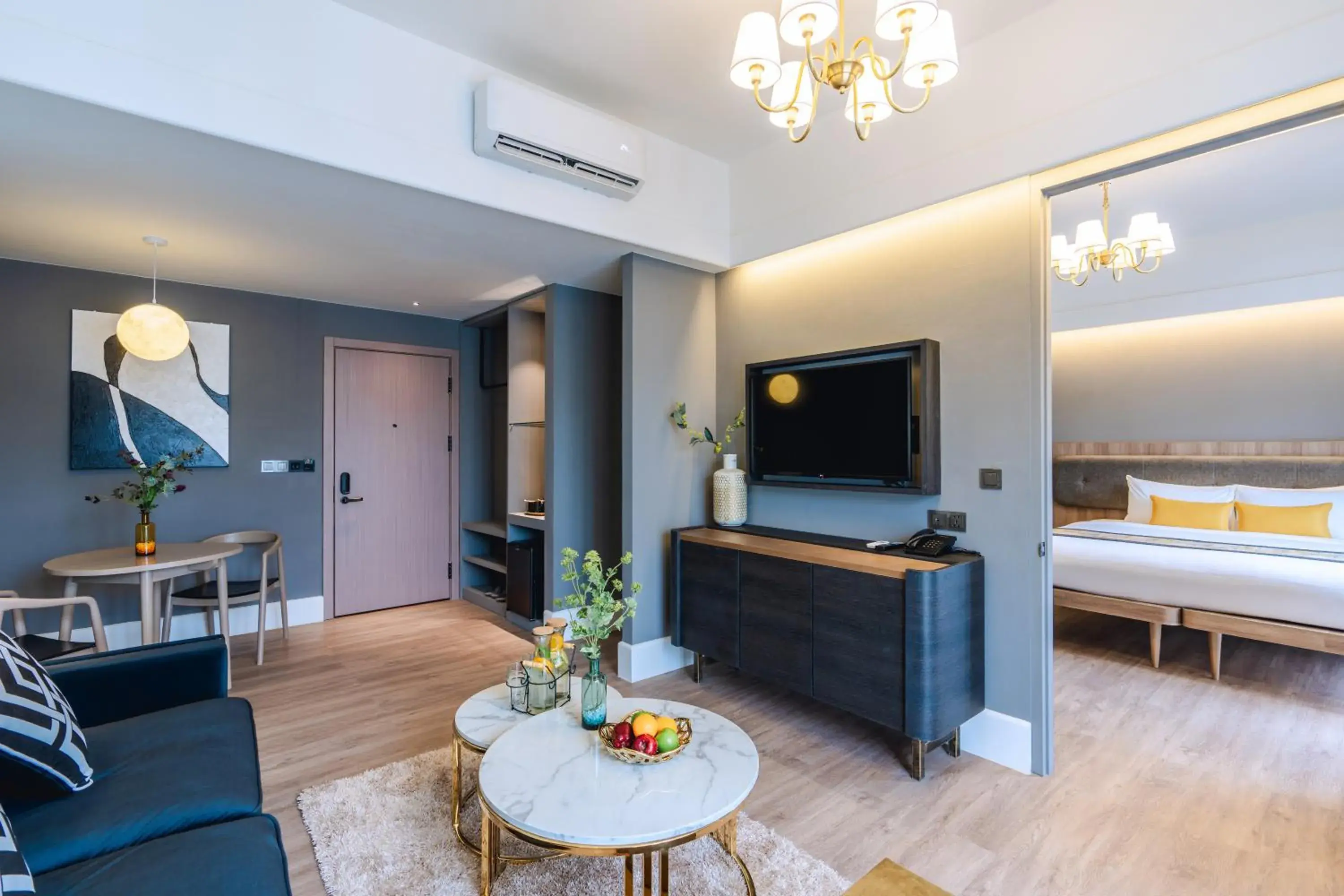 Deluxe Double Room with Sea View in Bandalo Boutique Hotel - Patong Beach Road Deluxe Double Room with Sea View in Bandalo Boutique Hotel - Patong Beach Road