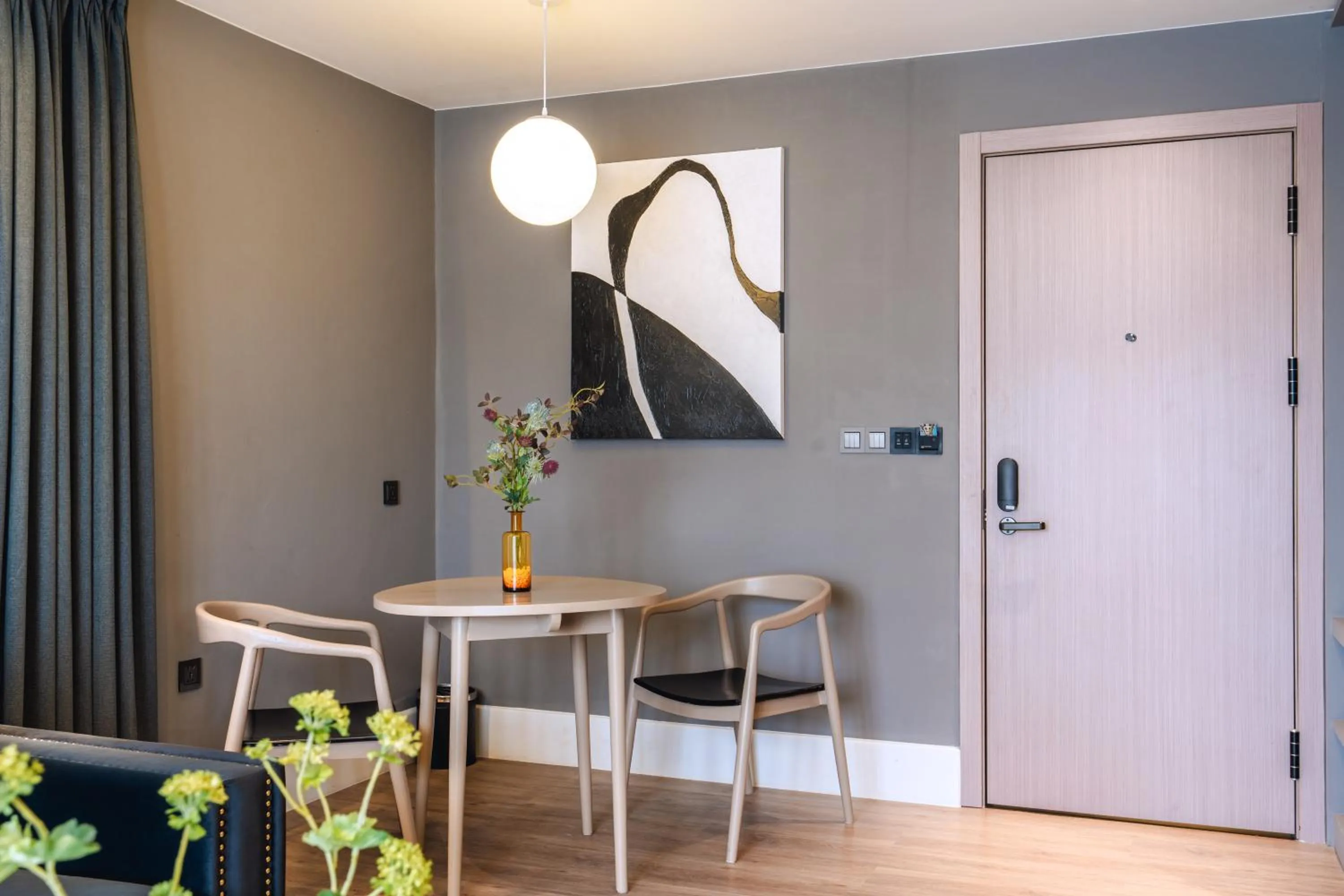 Dining area in Bandalo Boutique Hotel - Patong Beach Road