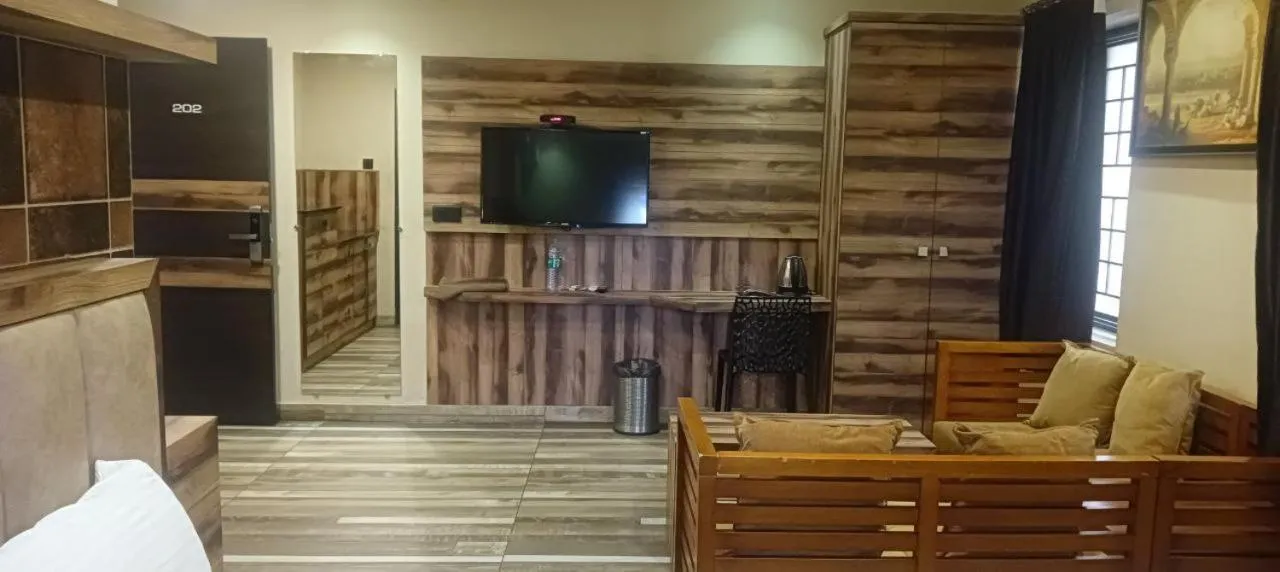 TV and multimedia in Laxman Residency