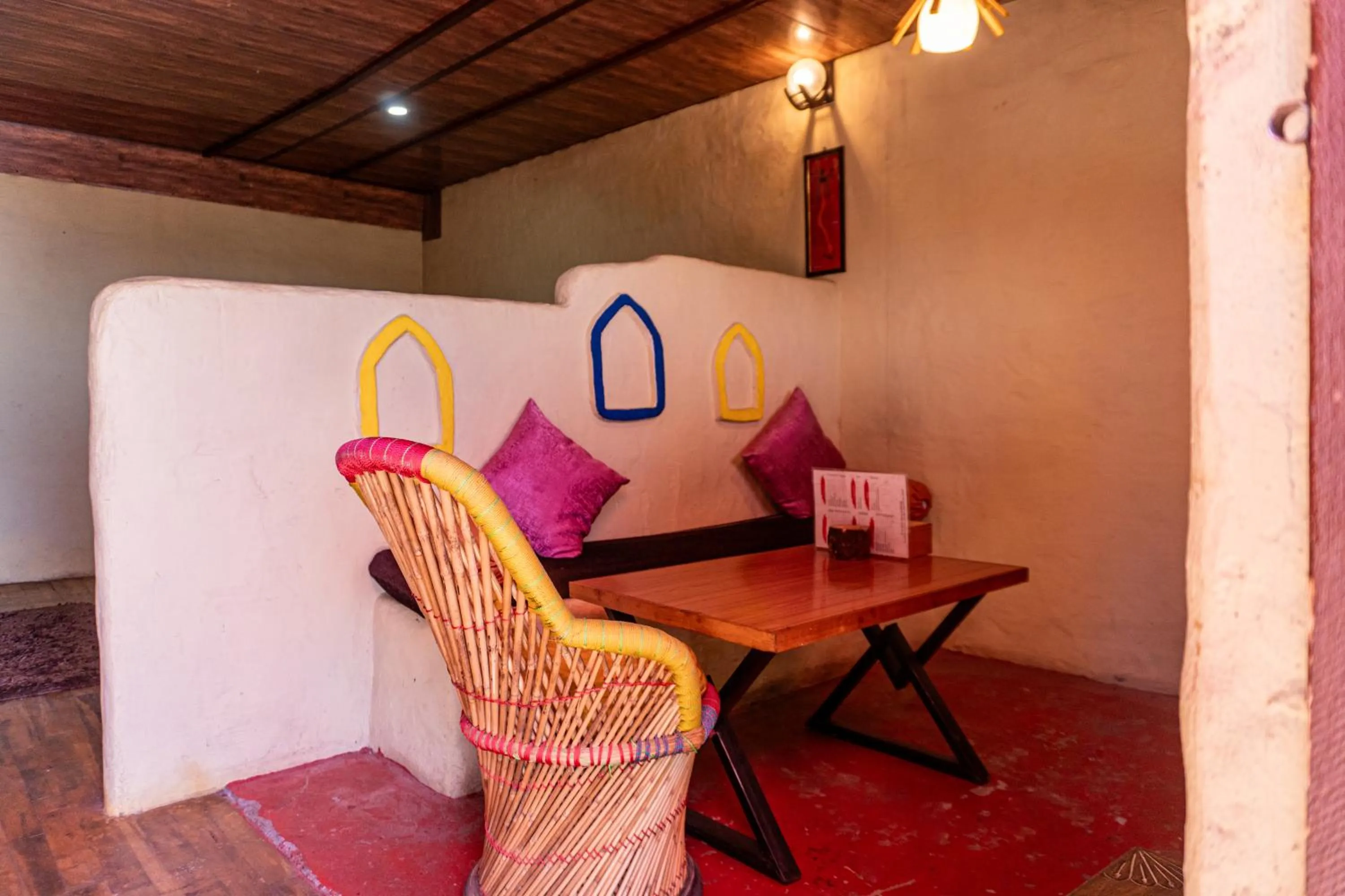 Bedroom in Kana Mud An Ethnic Village Resort - Beautiful View of Gangotri Mountains