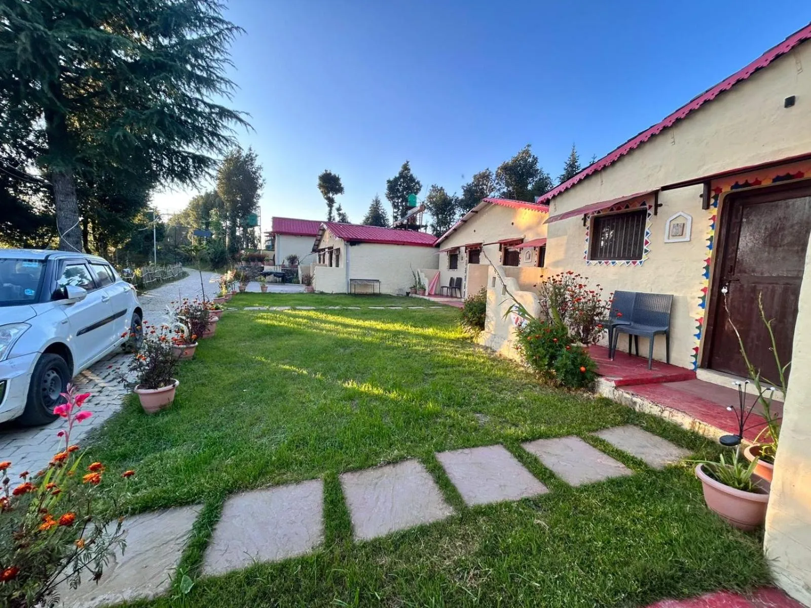 Property building in Kana Mud An Ethnic Village Resort - Beautiful View of Gangotri Mountains