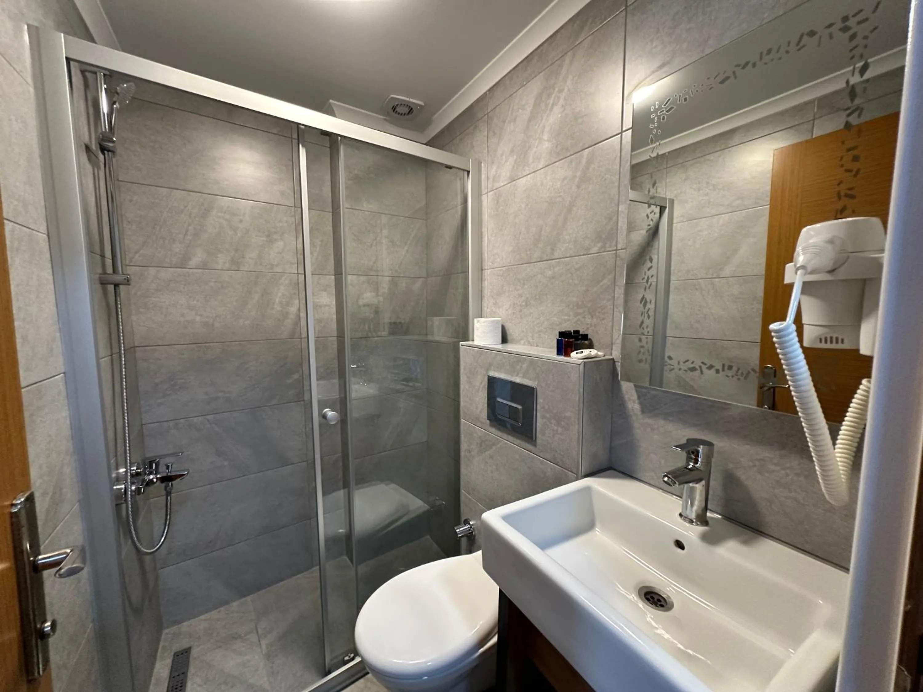 Shower in Boutique Dedem Hotel Sultanahmet