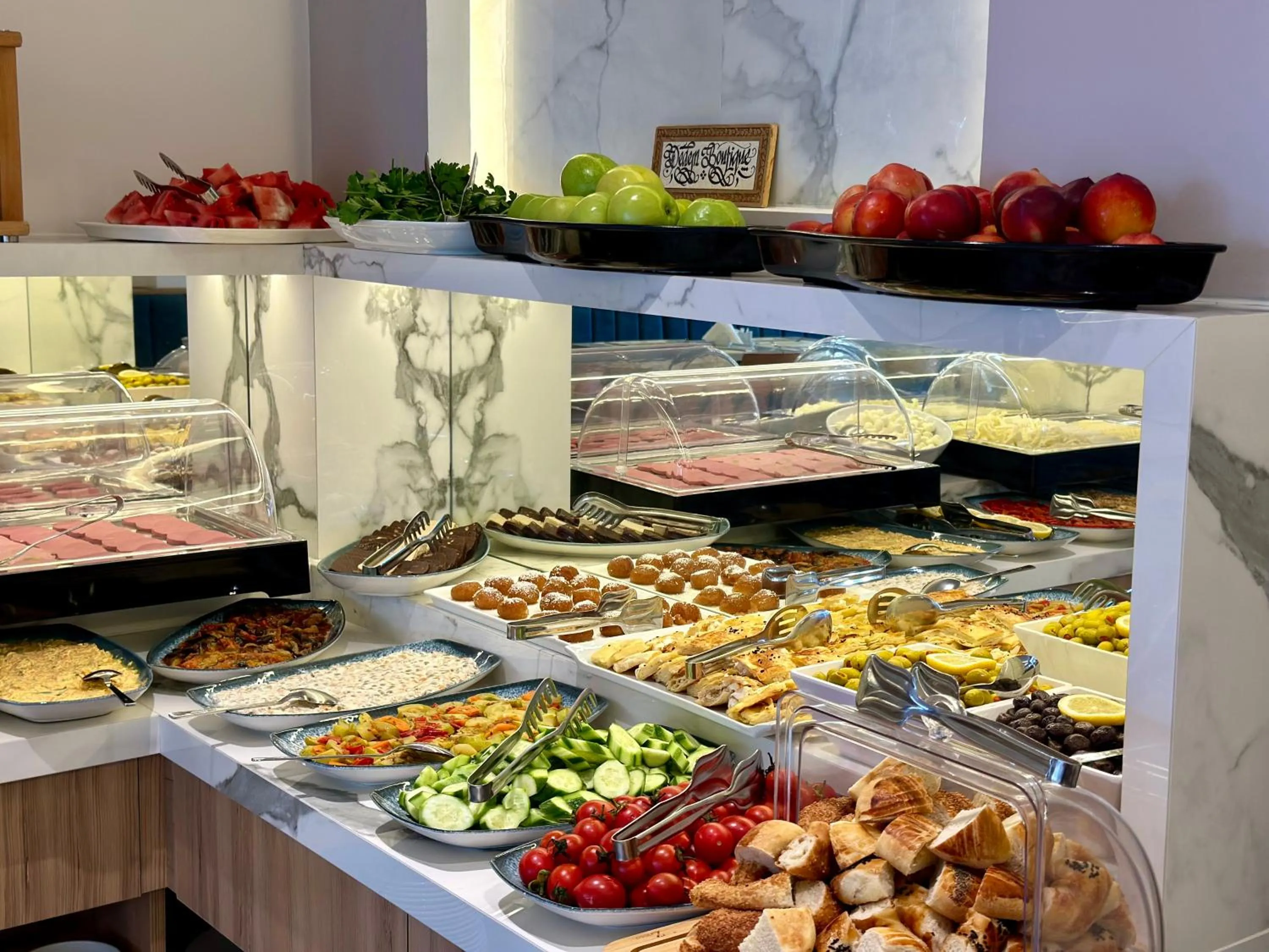 Food and drinks in Boutique Dedem Hotel Sultanahmet