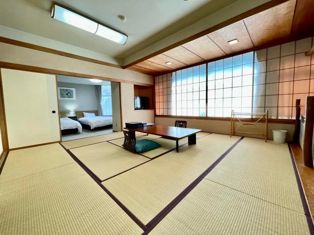 Living room, Bed in Izu Katsura no Izumi Onsen