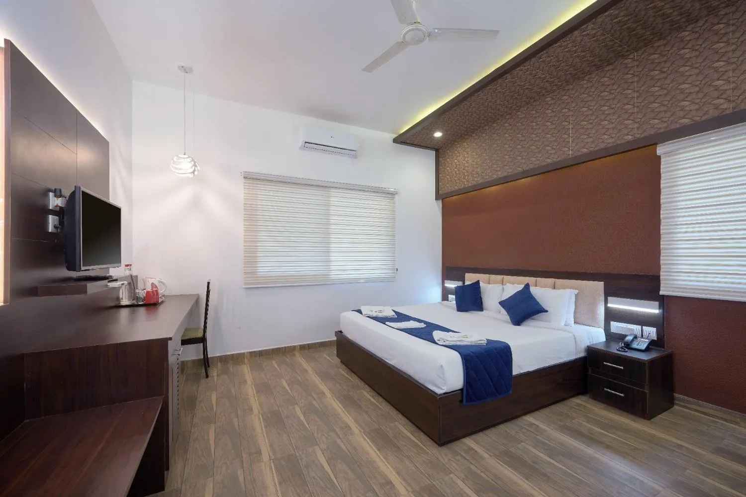 Bed in Tiger Trails Thekkady