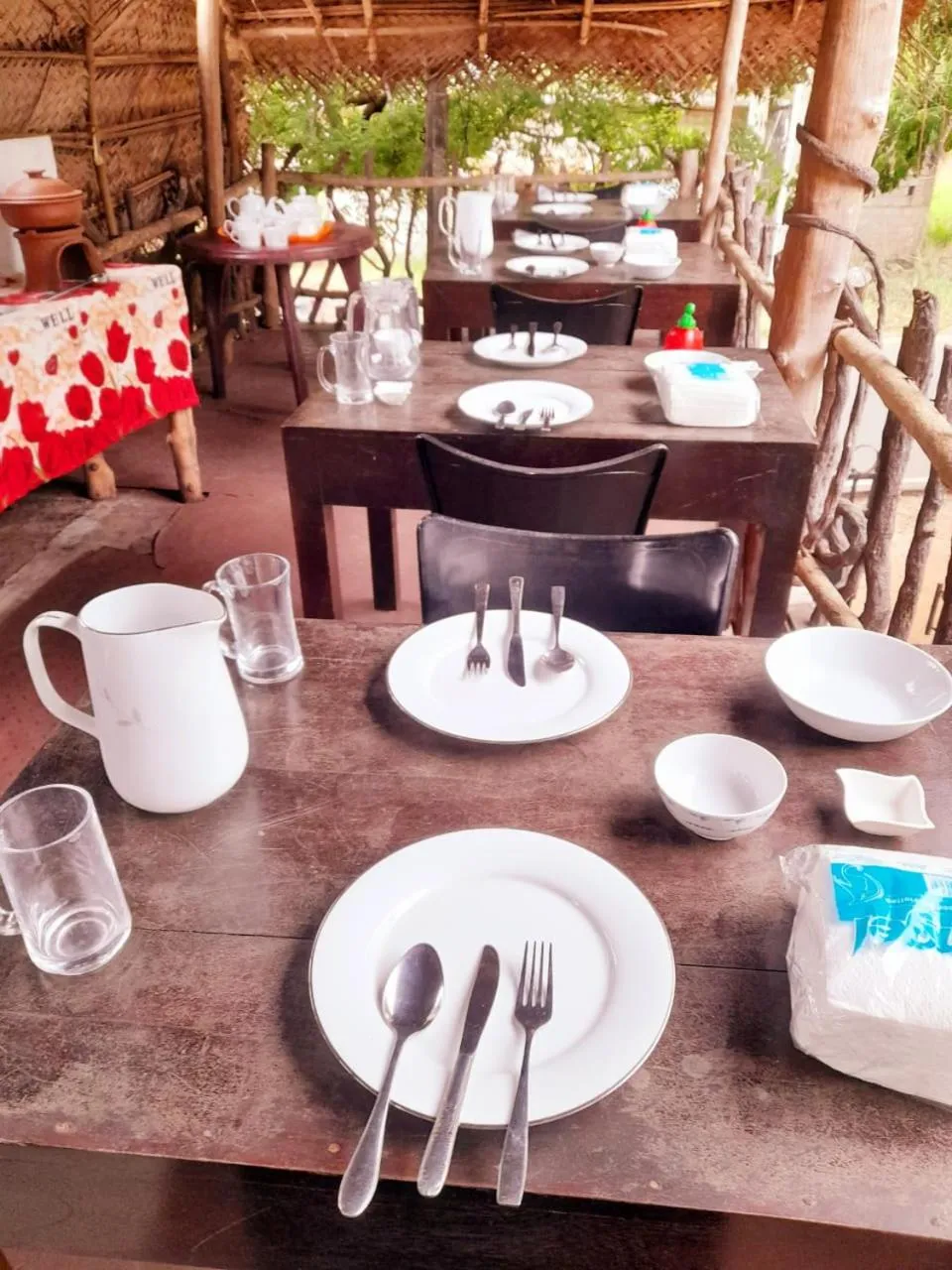 Restaurant/places to eat in Heritage Rangiri Villa