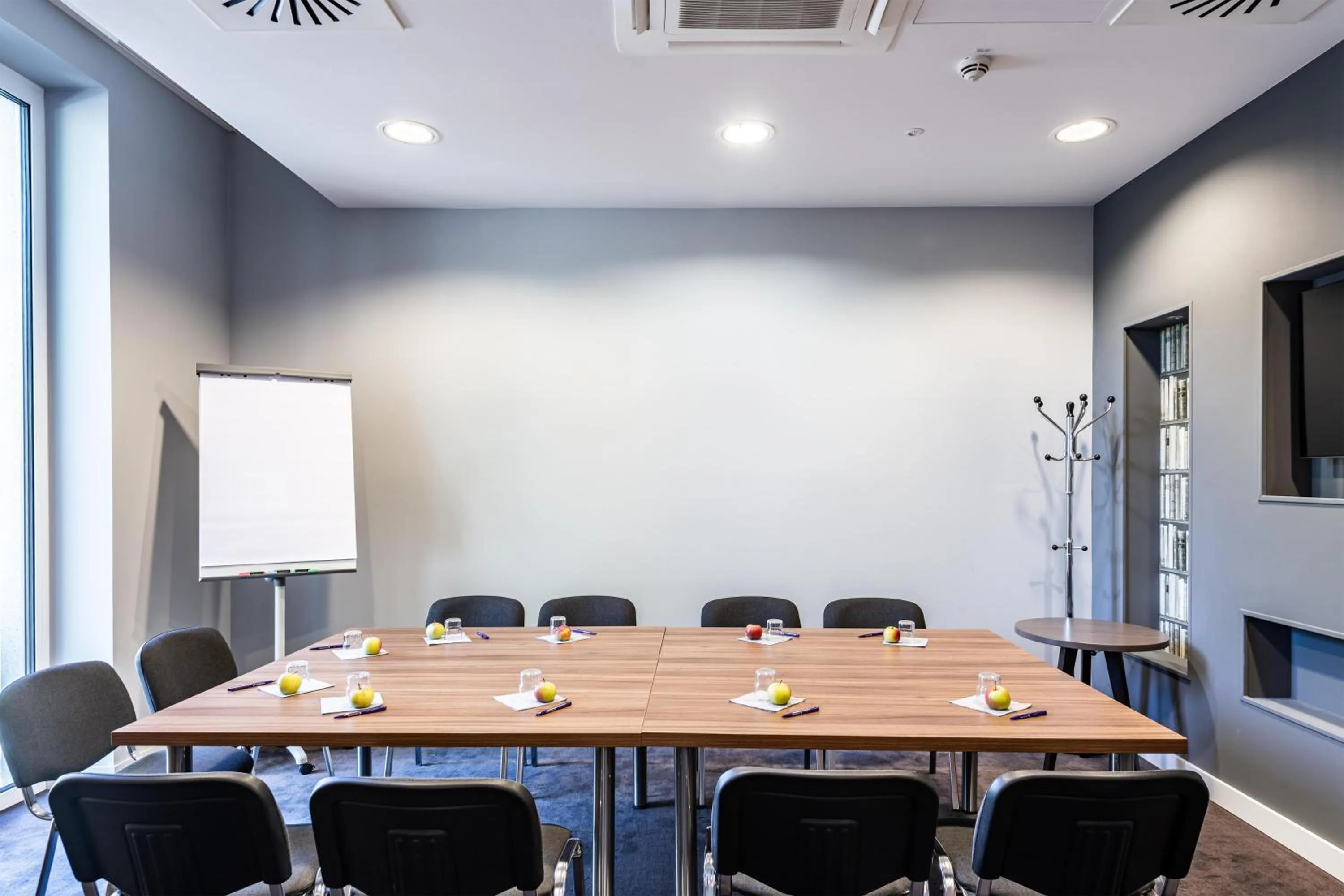 Meeting/conference room in Premier Inn Heidelberg City Centre
