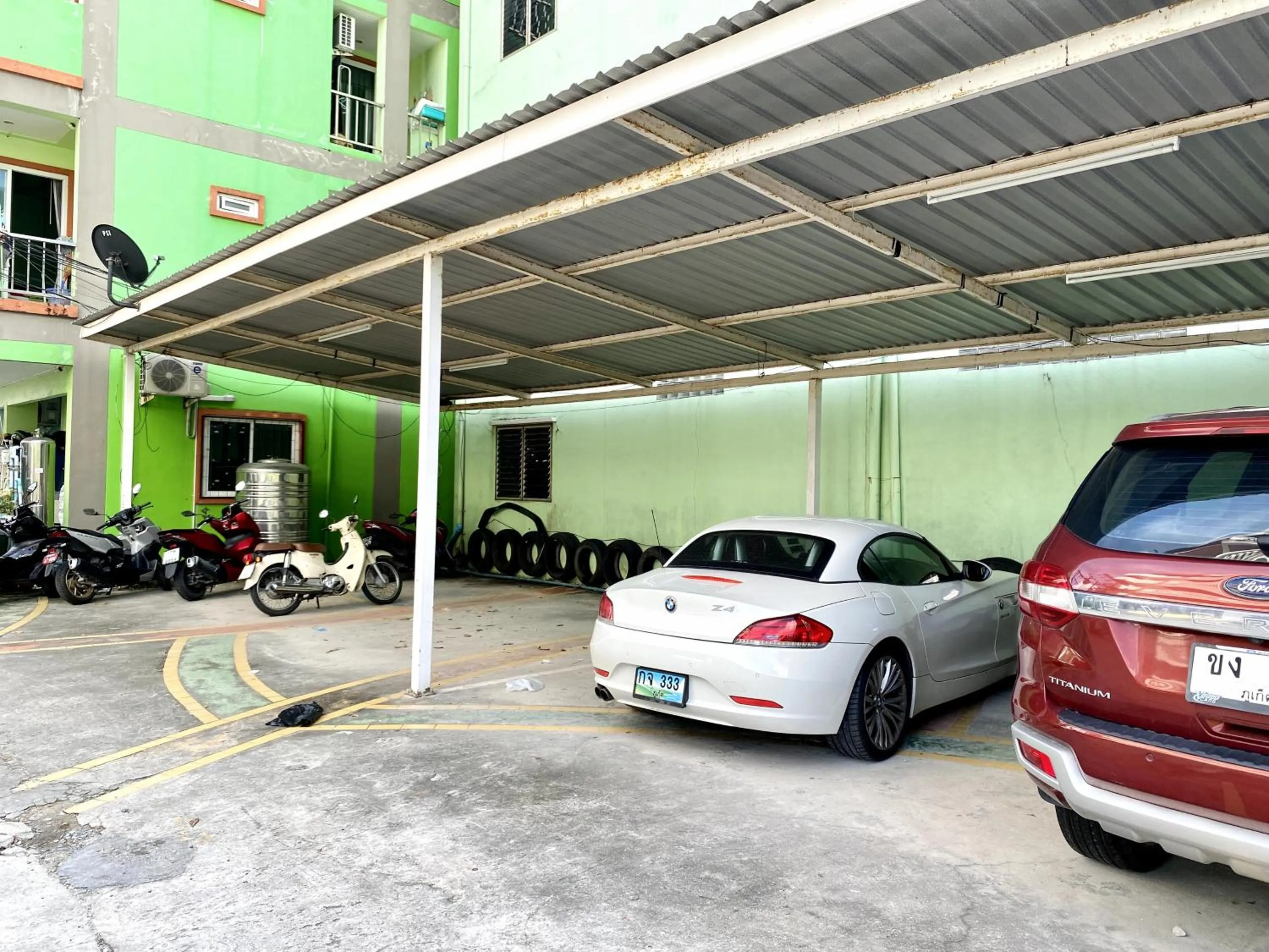 Parking in H.R.K.Resort