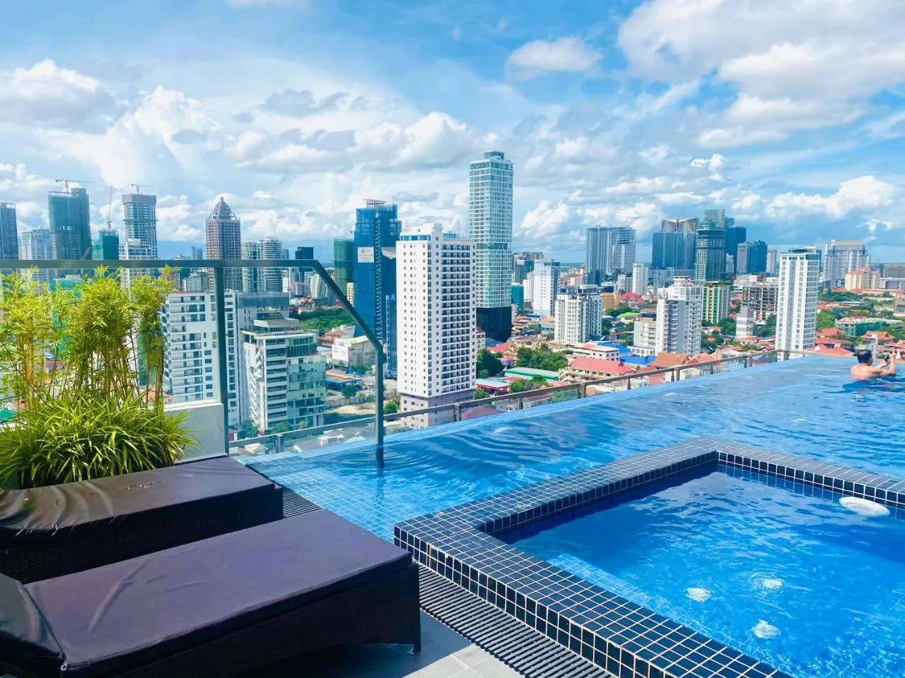 Hot Tub in Parc21 Luxury Boutique Hotel
