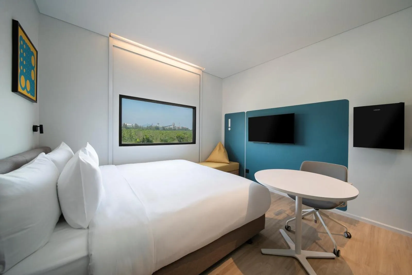 TV and multimedia, Bed in GO Hotel Chonburi at Central Chonburi