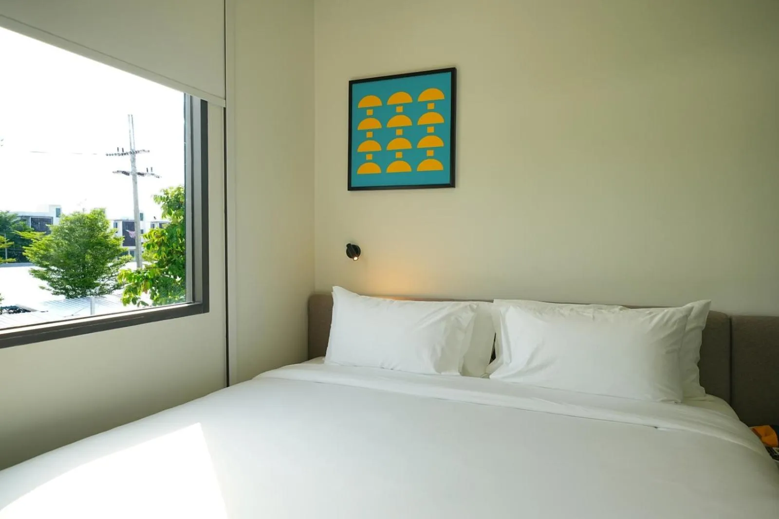 View (from property/room), Bed in GO Hotel Chonburi at Central Chonburi