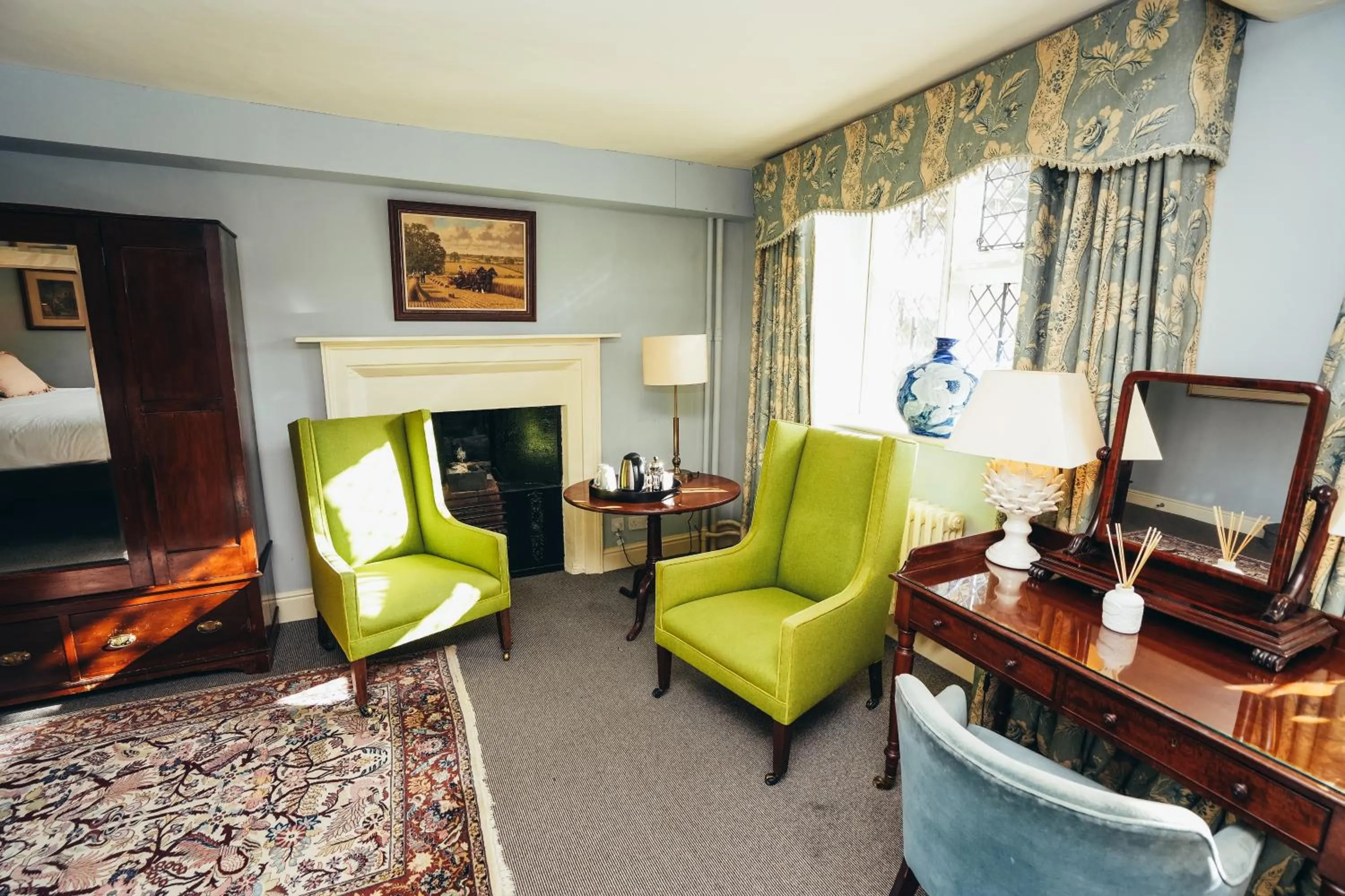 Photo of the whole room in The Peacock at Rowsley