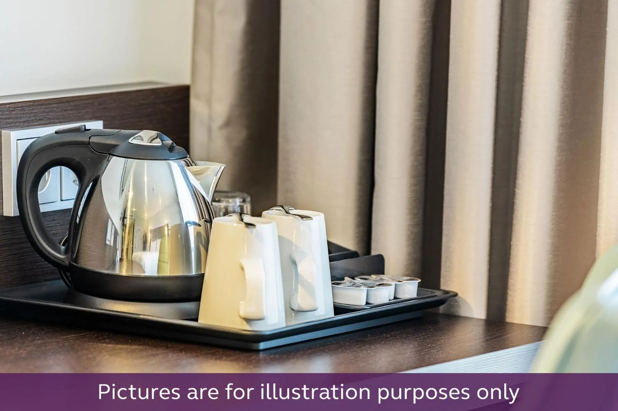 Coffee/Tea Facilities in Holiday Inn Express Cologne - City Centre