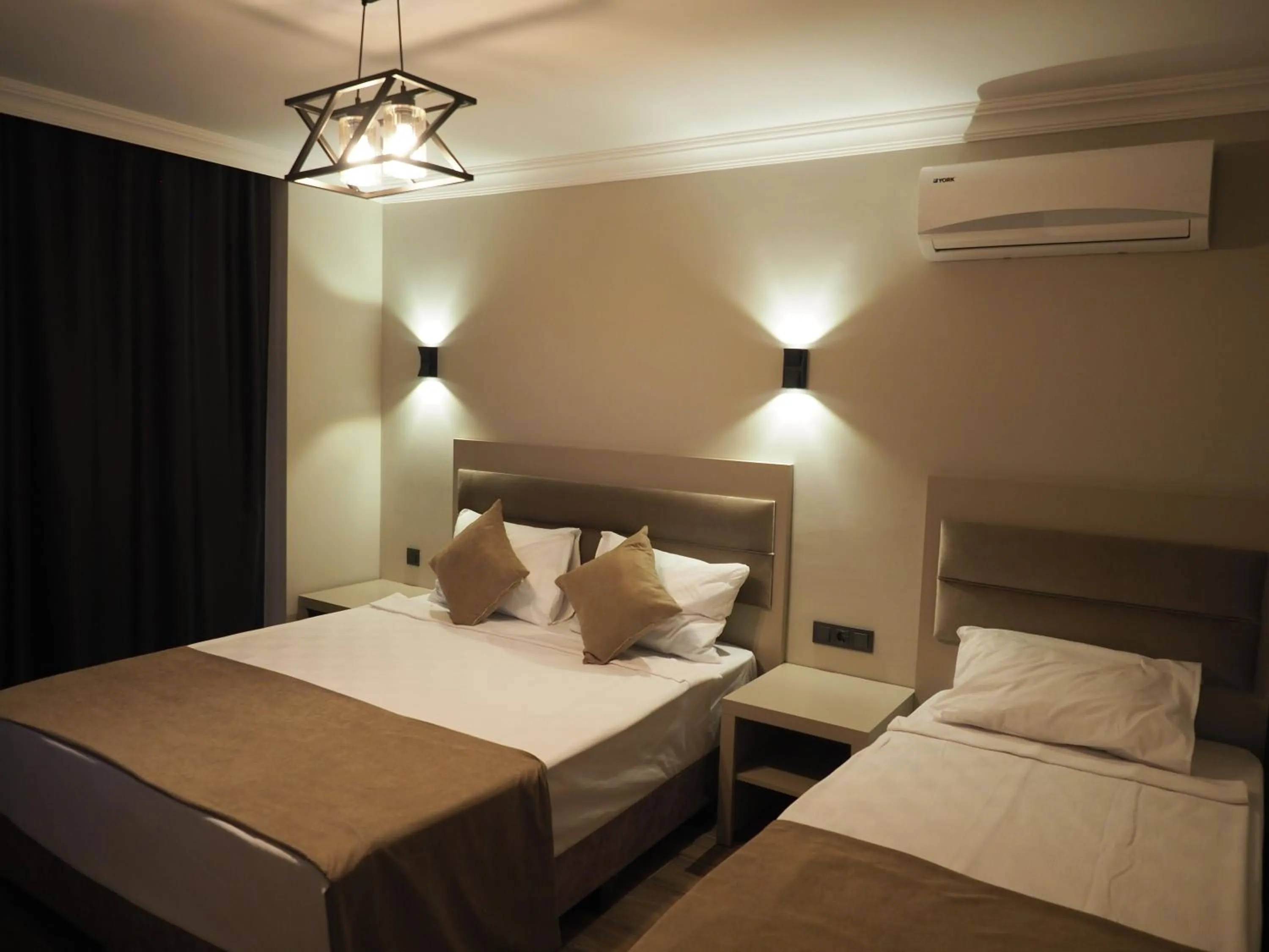 Photo of the whole room, Bed in Zenia Hotel