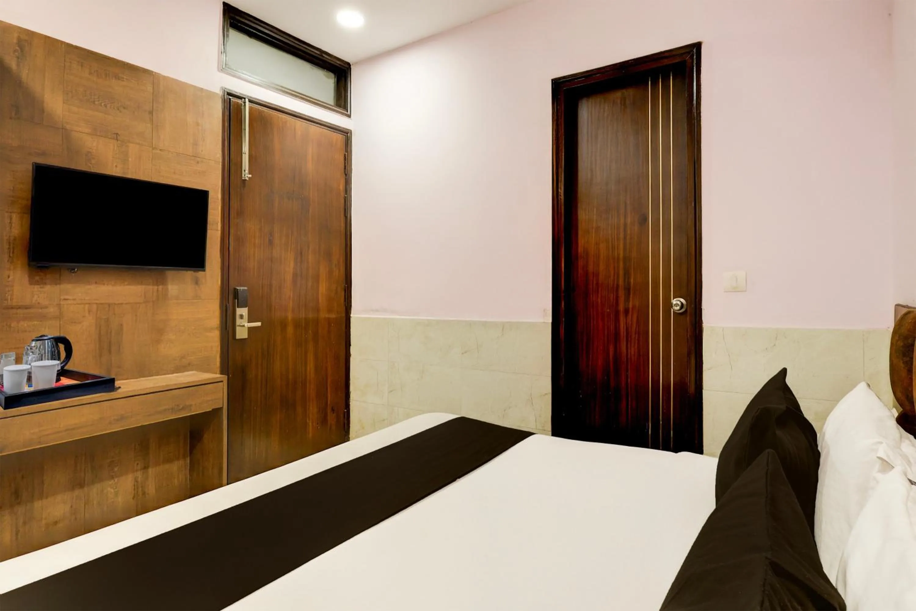 Bedroom, Bed in Super Hotel O Alipur Narela