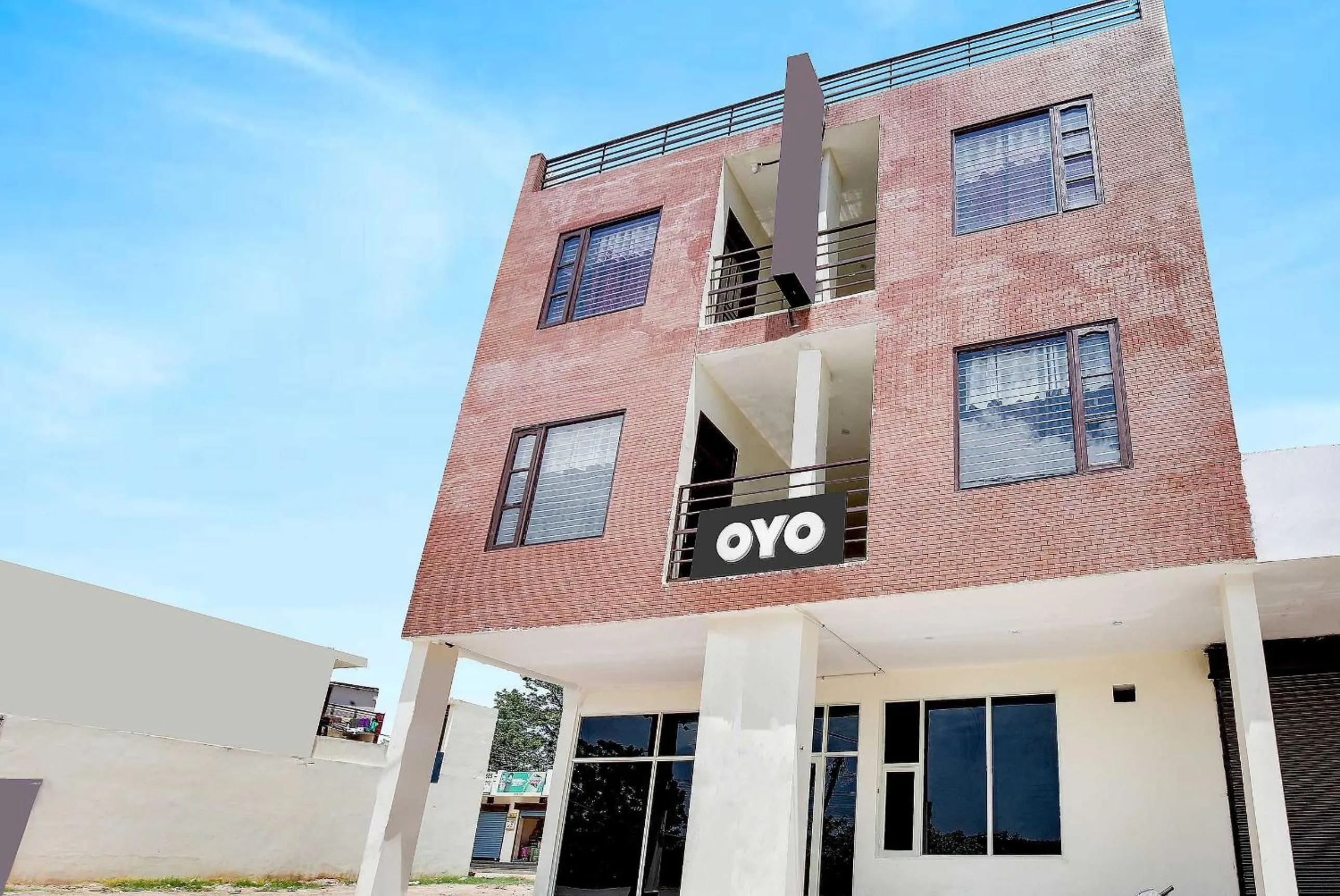 Facade/entrance in Hotel O GH Residency