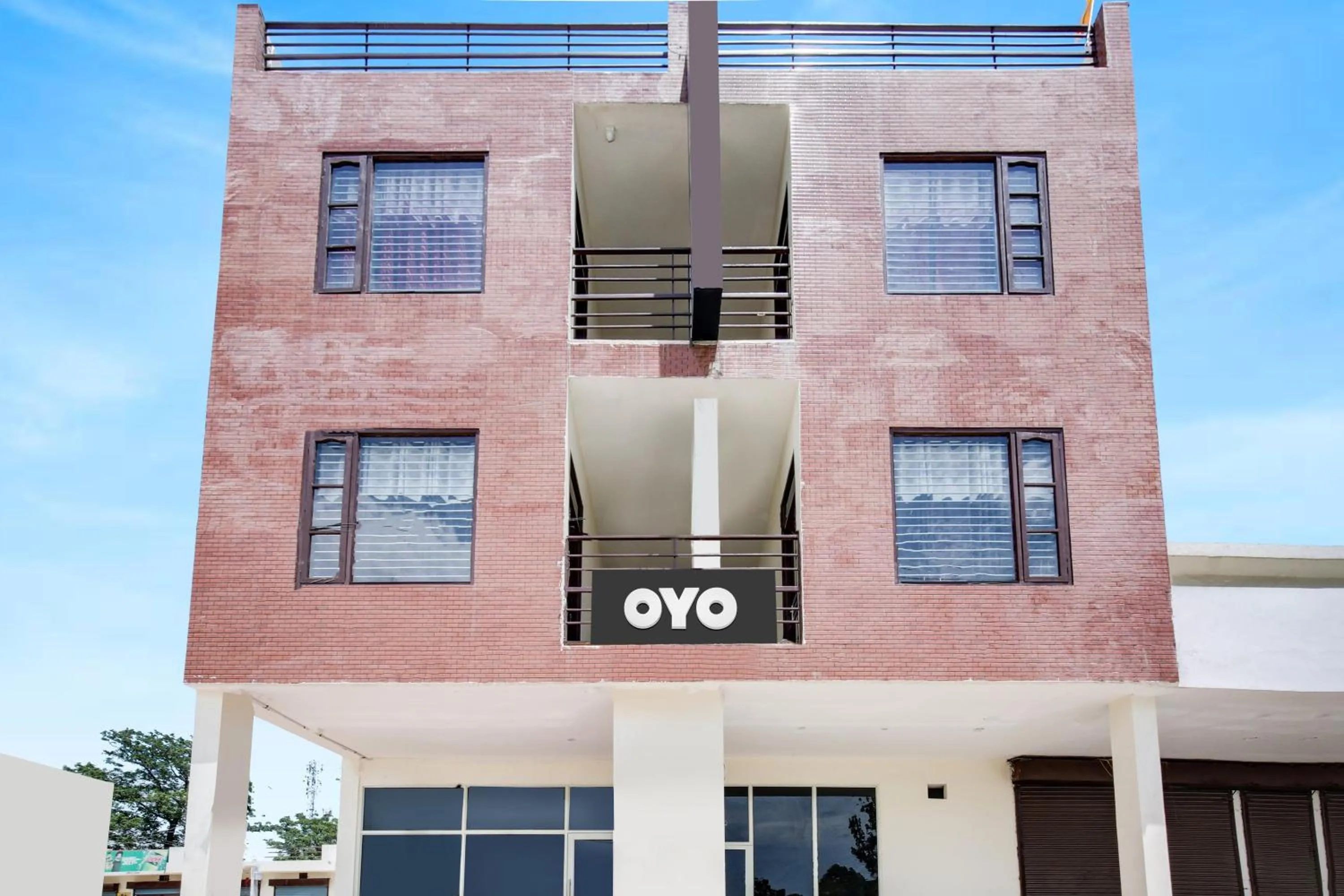 Facade/entrance in Hotel O GH Residency