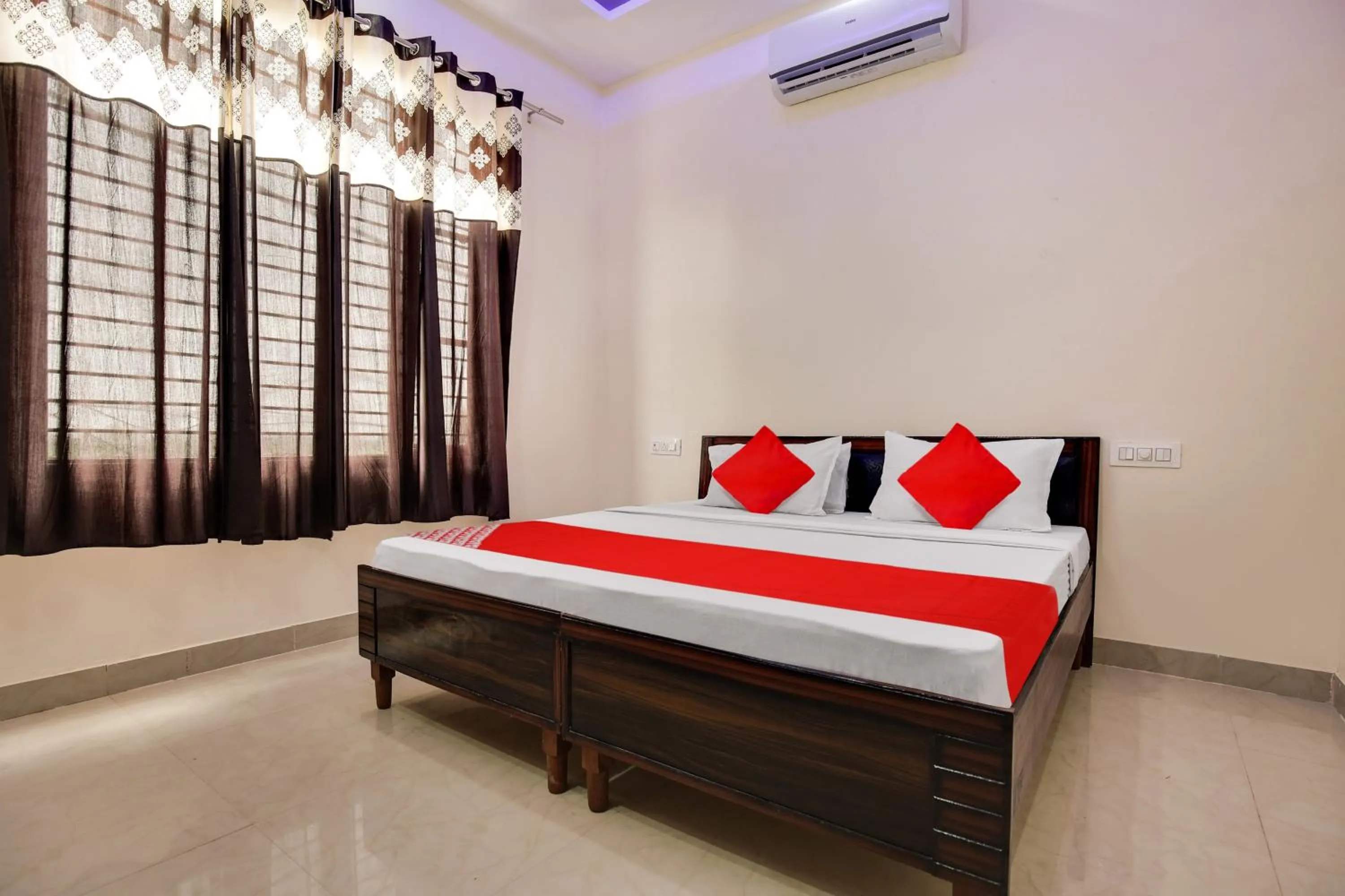 Hotel O GH Residency