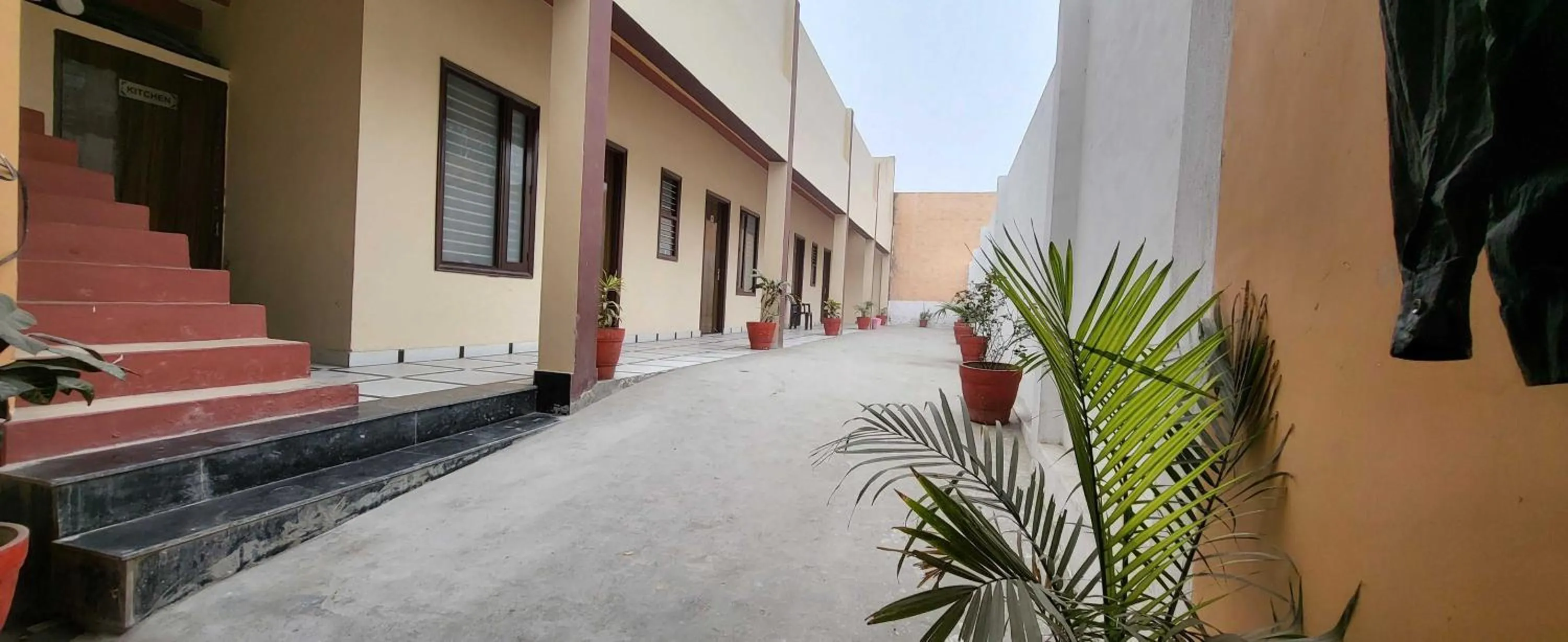 Facade/entrance in Hotel Panipat Town House